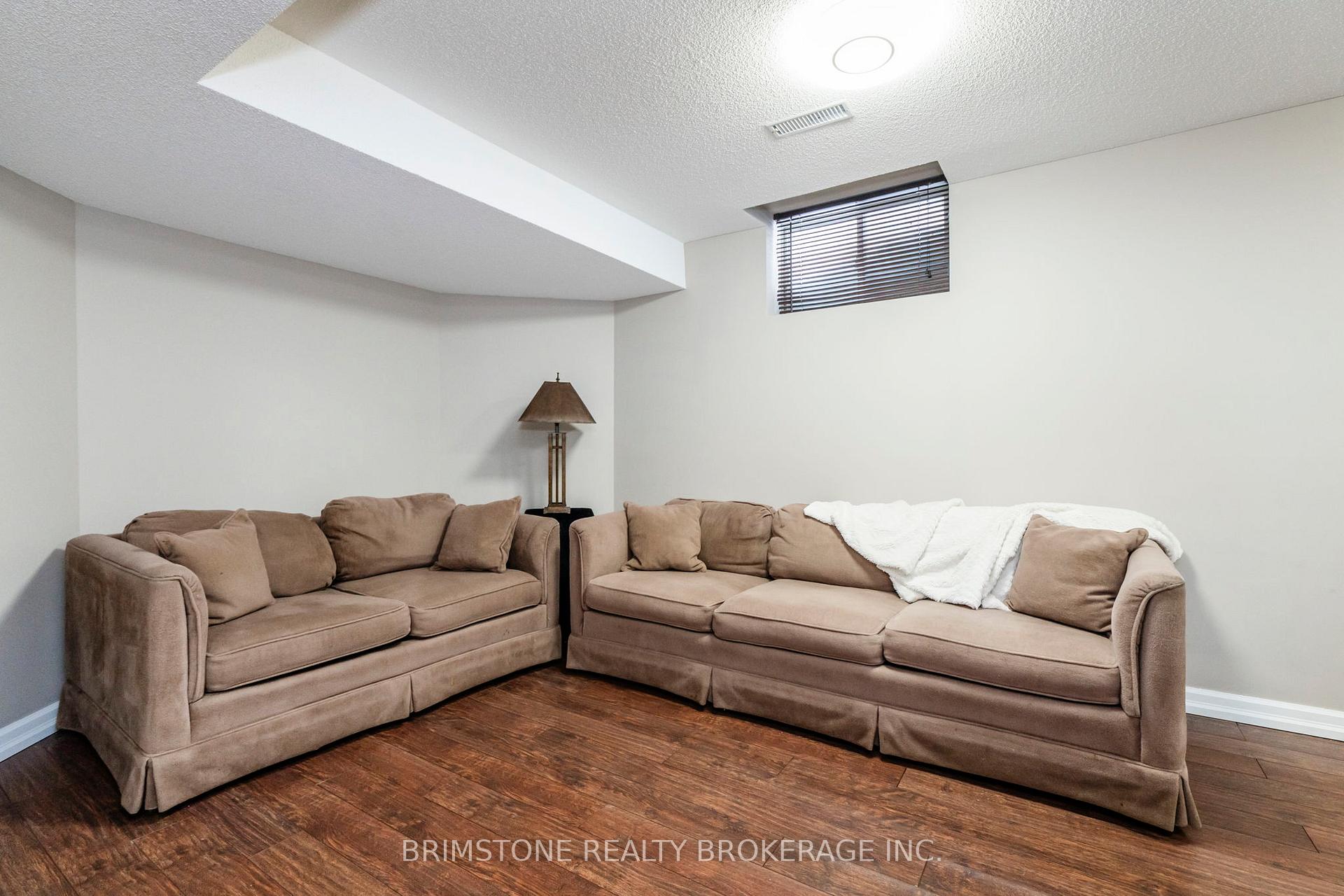 Photo 24 of 90 Kraus Road, Barrie, Edgehill Drive — HOMEH