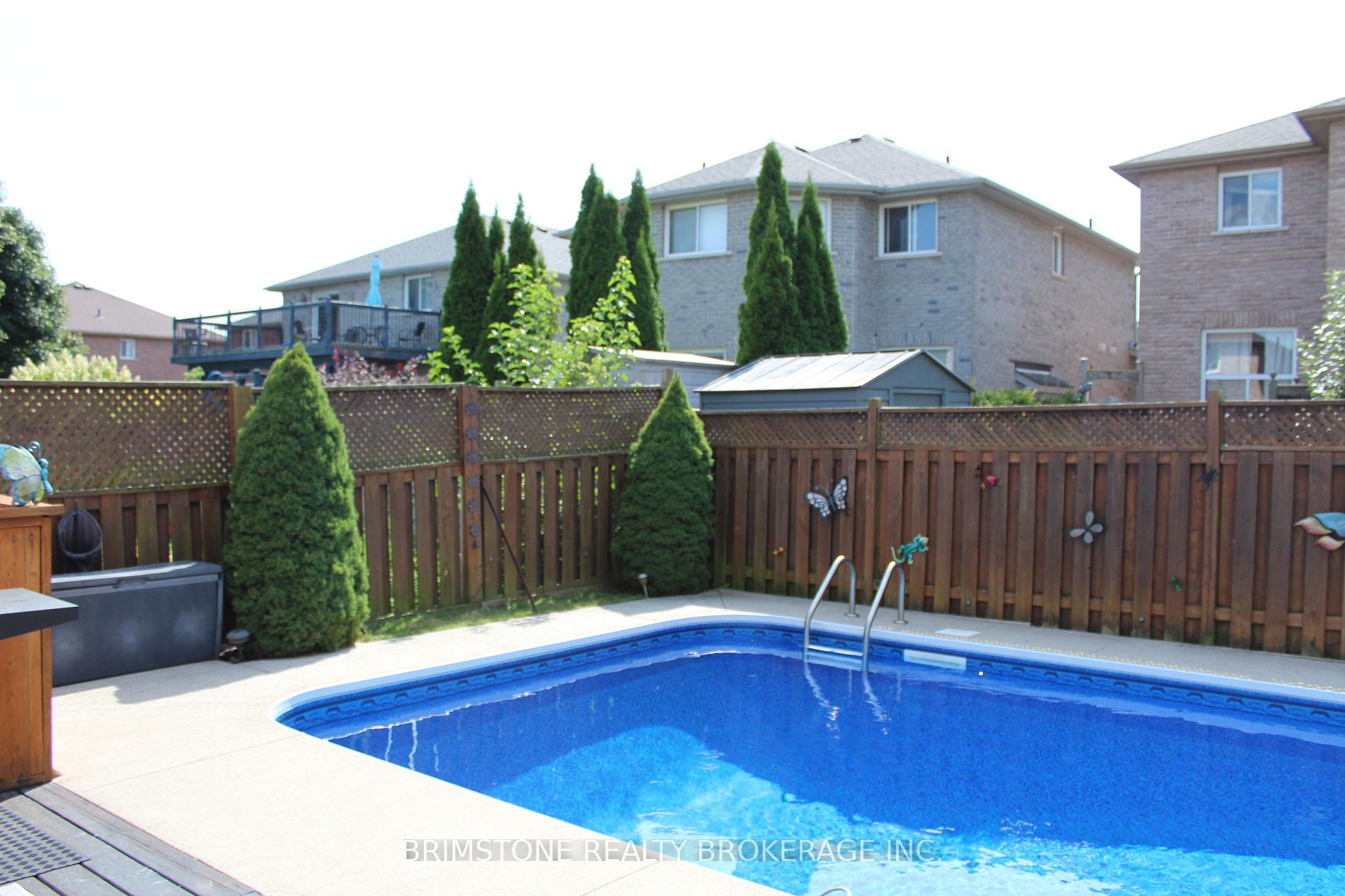 Photo 33 of 90 Kraus Road, Barrie, Edgehill Drive — HOMEH