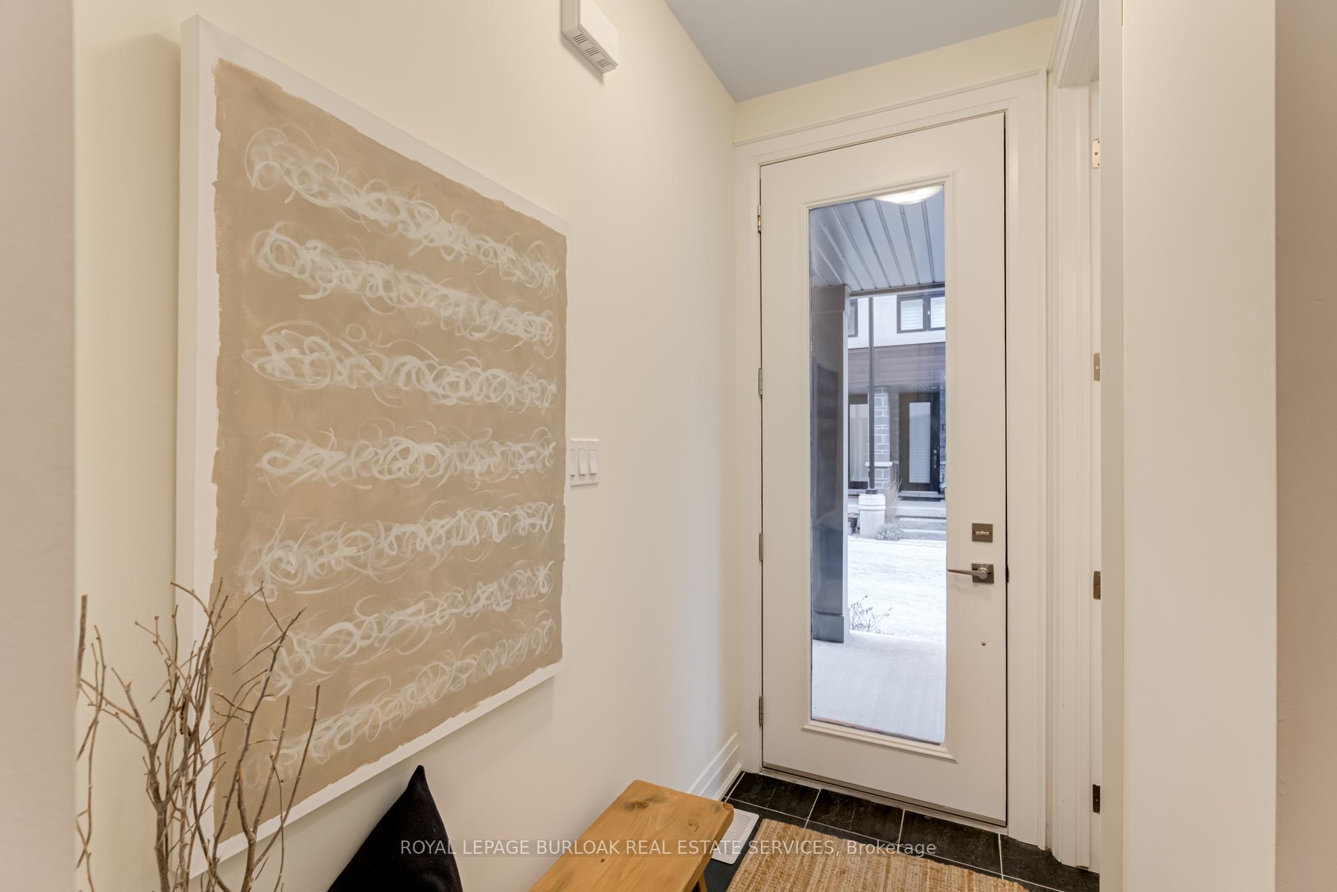 Photo 3 of 3226 Ellyn Common, Burlington, Roseland — HOMEH