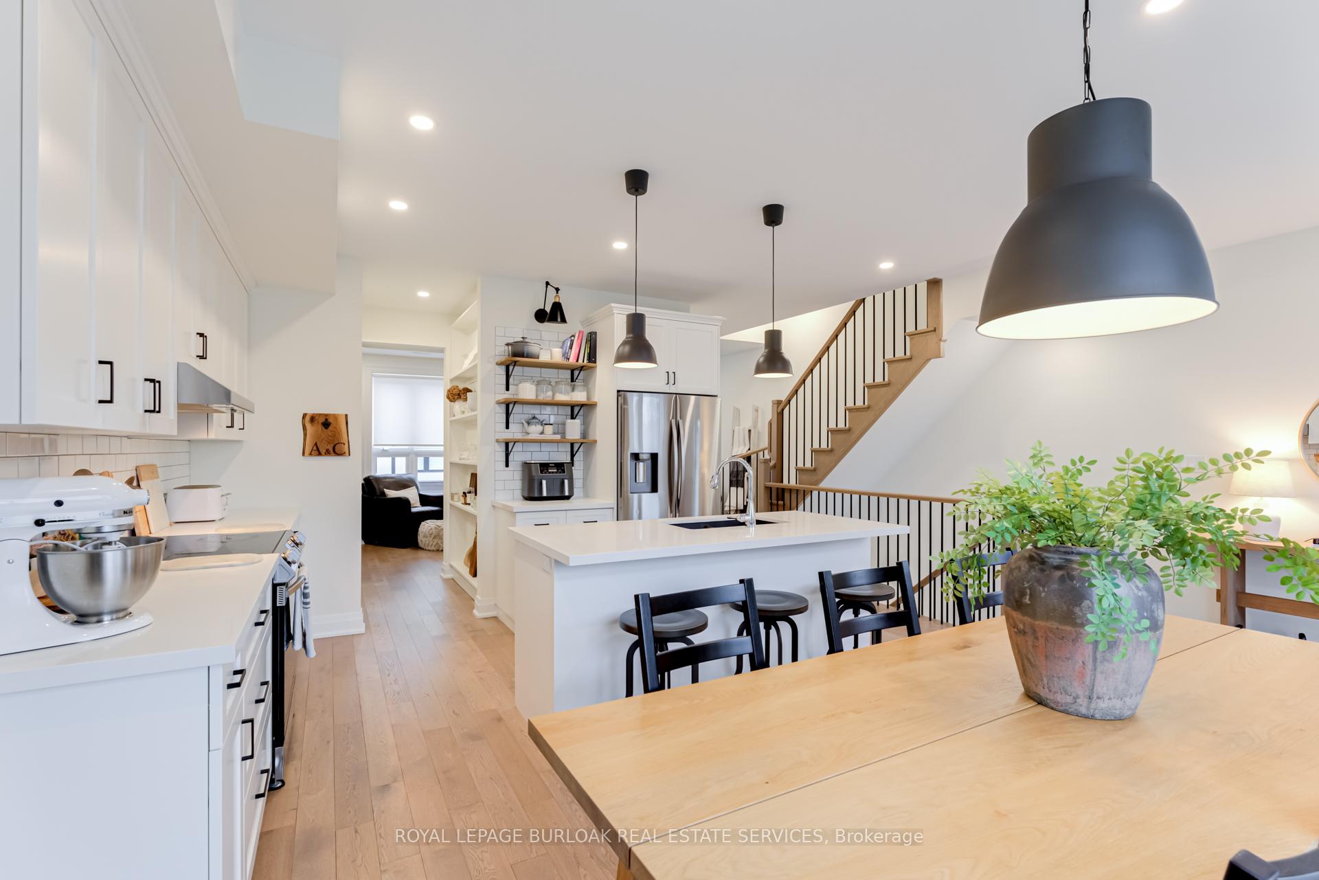 Photo 14 of 3226 Ellyn Common, Burlington, Roseland — HOMEH