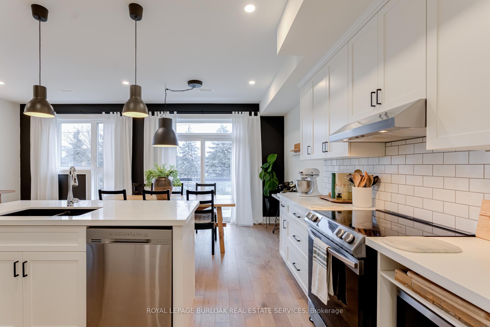 Photo 15 of 3226 Ellyn Common, Burlington, Roseland — HOMEH