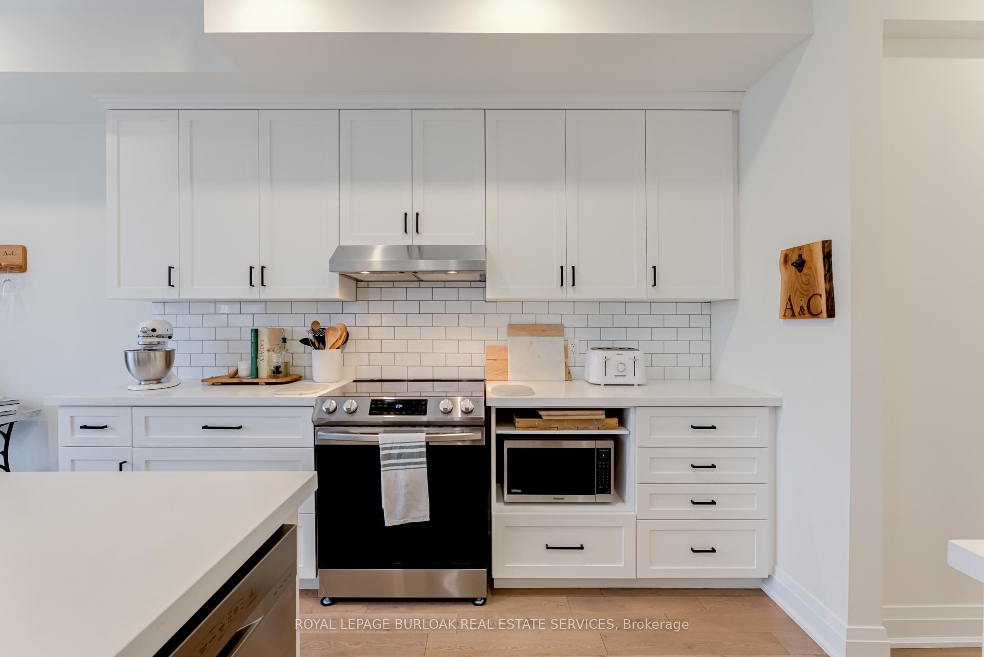 Photo 16 of 3226 Ellyn Common, Burlington, Roseland — HOMEH