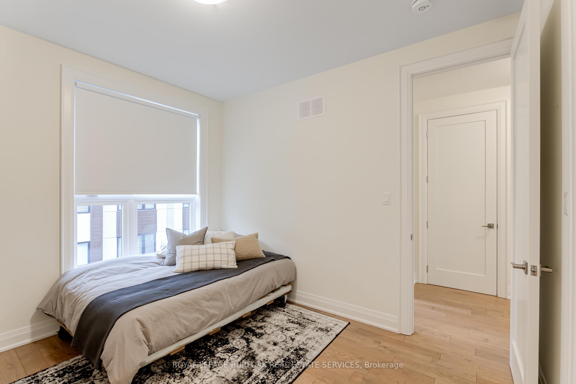Photo 30 of 3226 Ellyn Common, Burlington, Roseland — HOMEH