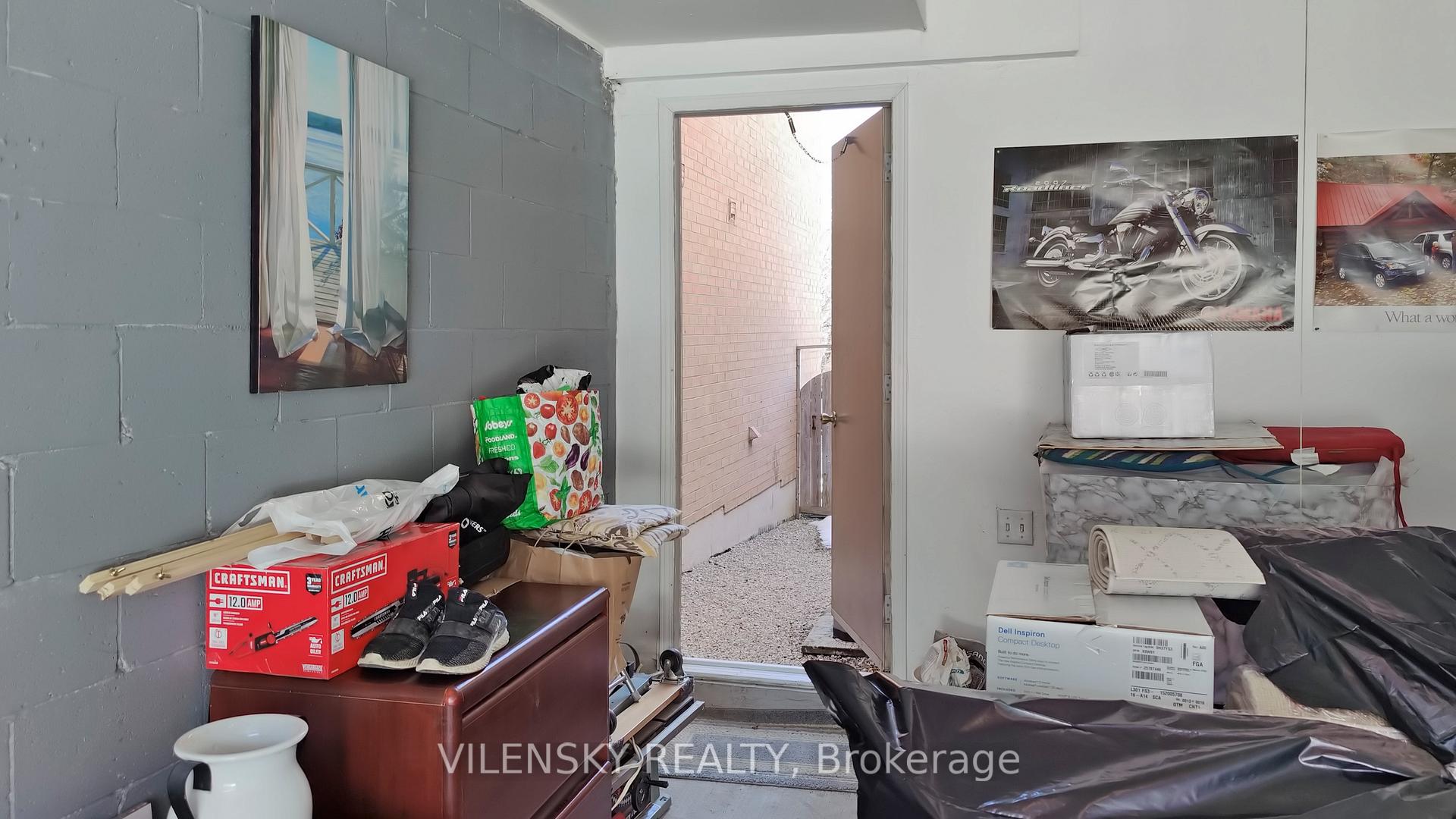 Photo 32 of 101 Foxfield Crescent, Vaughan, Patterson — HOMEH
