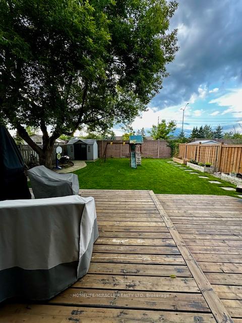 Photo 11 of 42 Neville Crescent, Brampton, Westgate — HOMEH