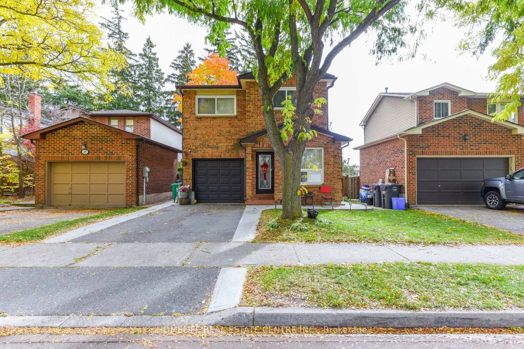 Front of 20 Oleander Crescent