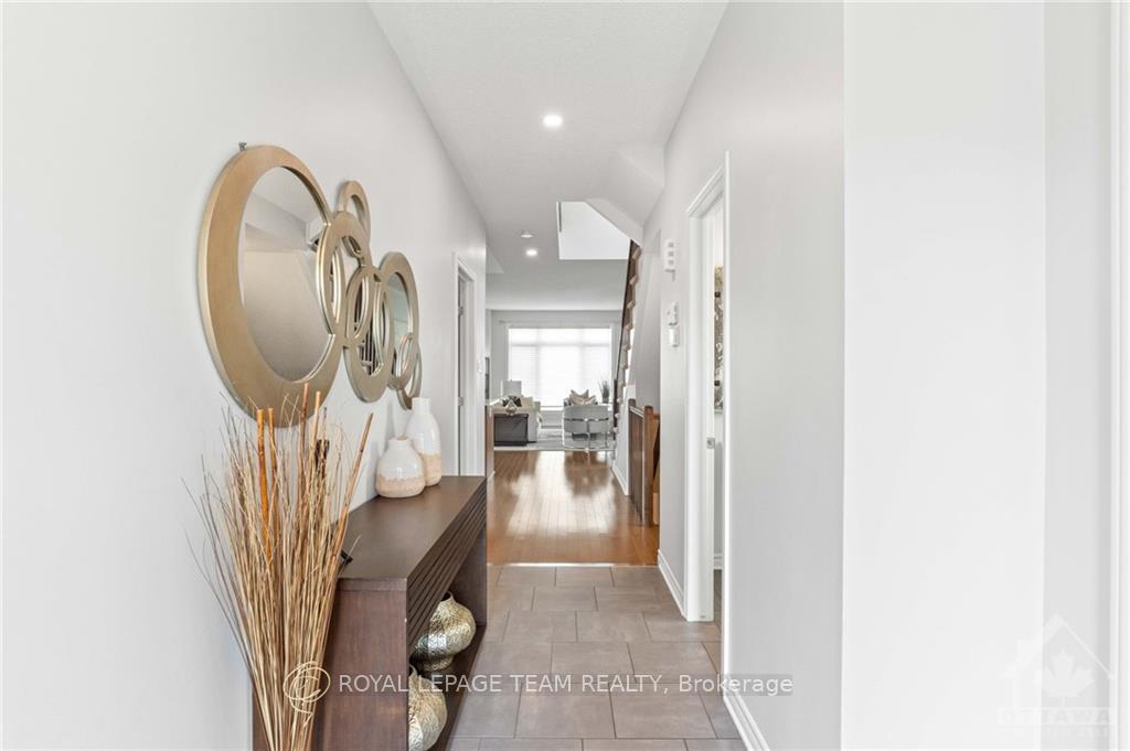 Photo 3 of 506 Egret Way, Ottawa, Barrhaven - Half Moon Bay — HOMEH