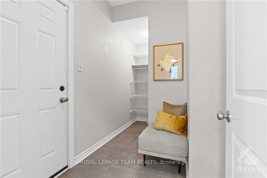 Photo 5 of 506 Egret Way, Ottawa, Barrhaven - Half Moon Bay — HOMEH
