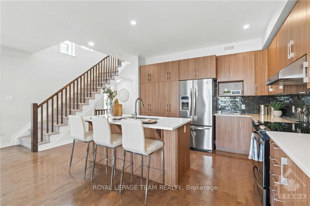 Photo 8 of 506 Egret Way, Ottawa, Barrhaven - Half Moon Bay — HOMEH