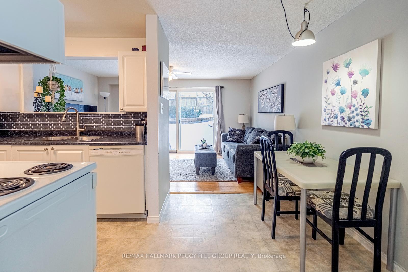 Photo 4 of 175 Courtney Crescent, Barrie, Painswick South — HOMEH