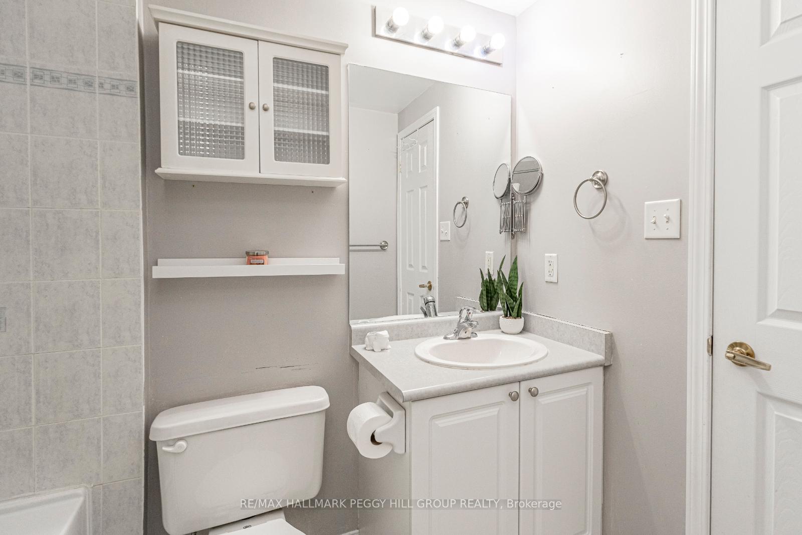 Photo 10 of 175 Courtney Crescent, Barrie, Painswick South — HOMEH
