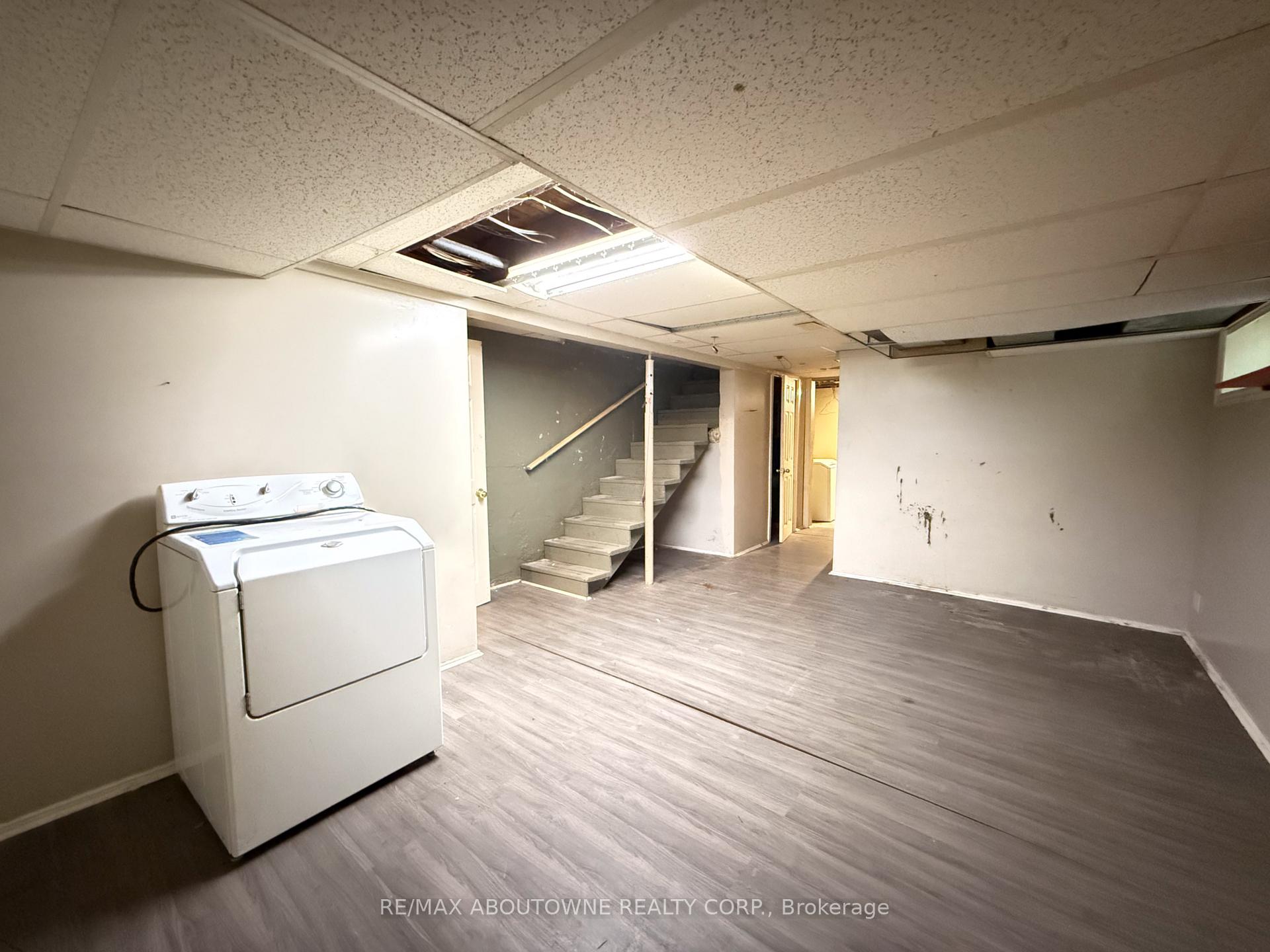 Photo 23 of 214 Burlington Street E, Hamilton, North End — HOMEH