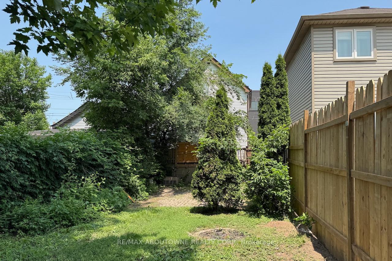 Photo 31 of 214 Burlington Street E, Hamilton, North End — HOMEH