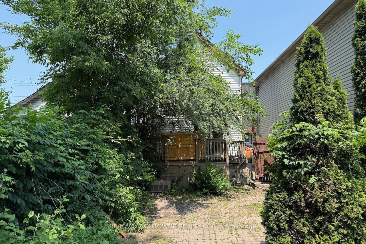 Photo 32 of 214 Burlington Street E, Hamilton, North End — HOMEH