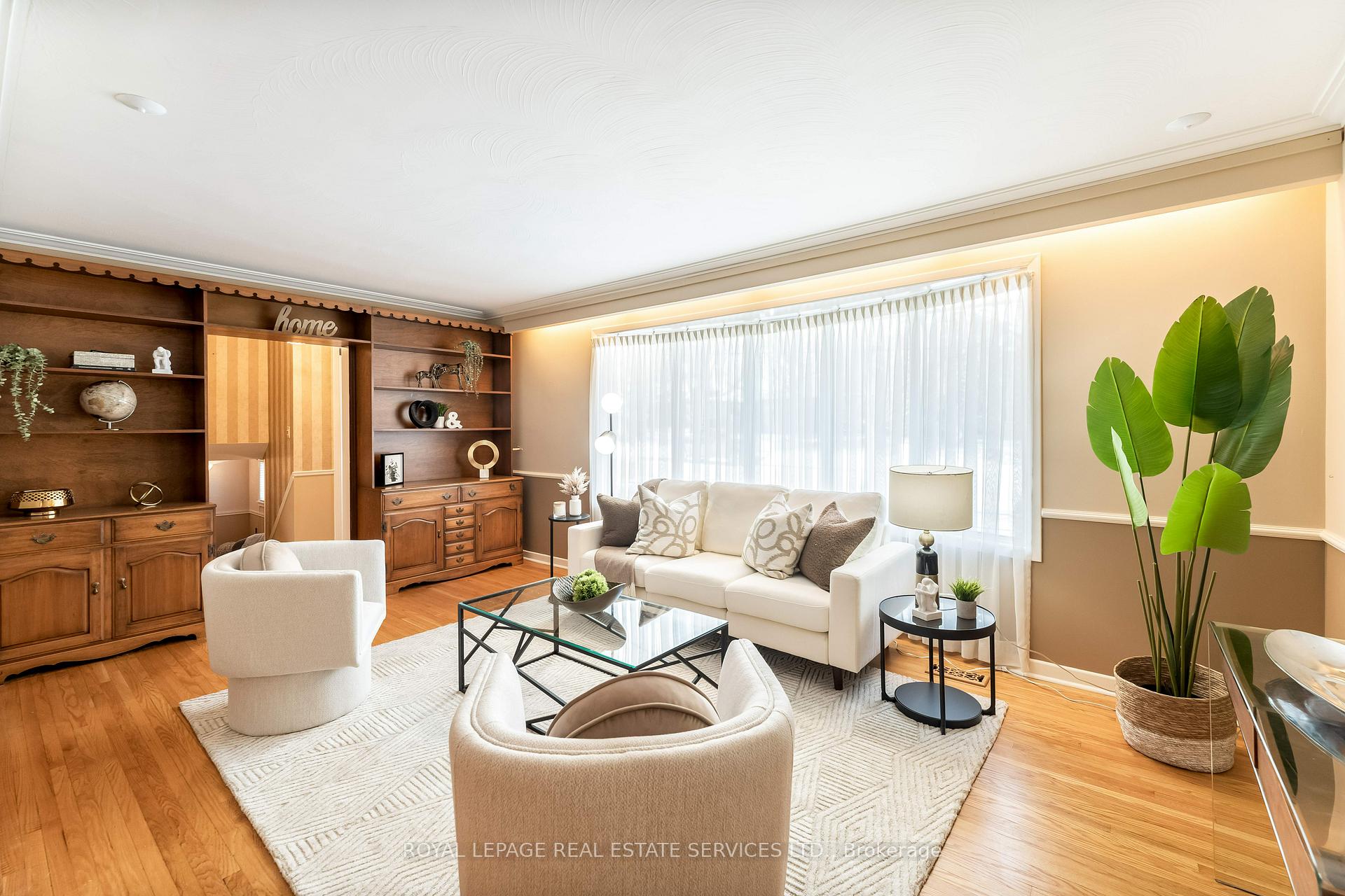 Photo 4 of 236 Belvenia Road, Burlington, Shoreacres — HOMEH