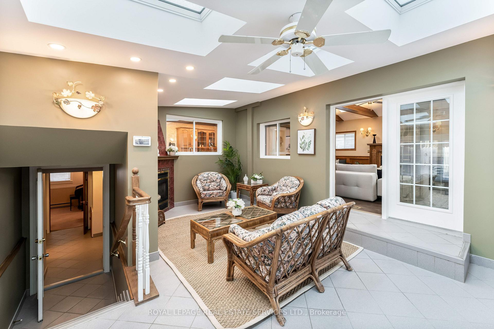 Photo 16 of 236 Belvenia Road, Burlington, Shoreacres — HOMEH