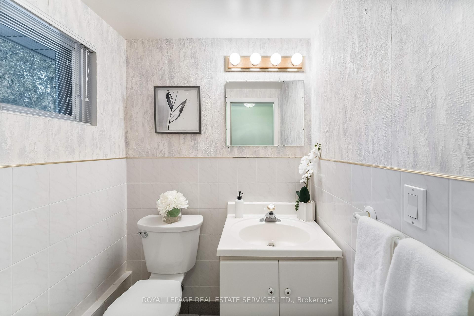 Photo 24 of 236 Belvenia Road, Burlington, Shoreacres — HOMEH