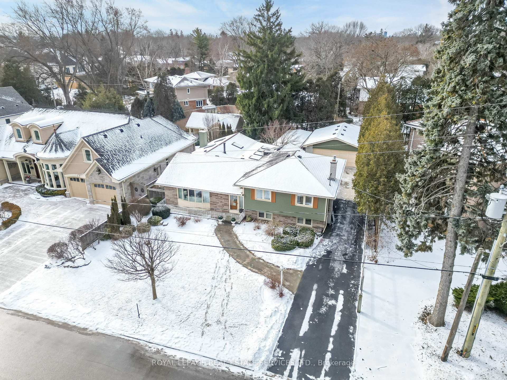 Photo 33 of 236 Belvenia Road, Burlington, Shoreacres — HOMEH