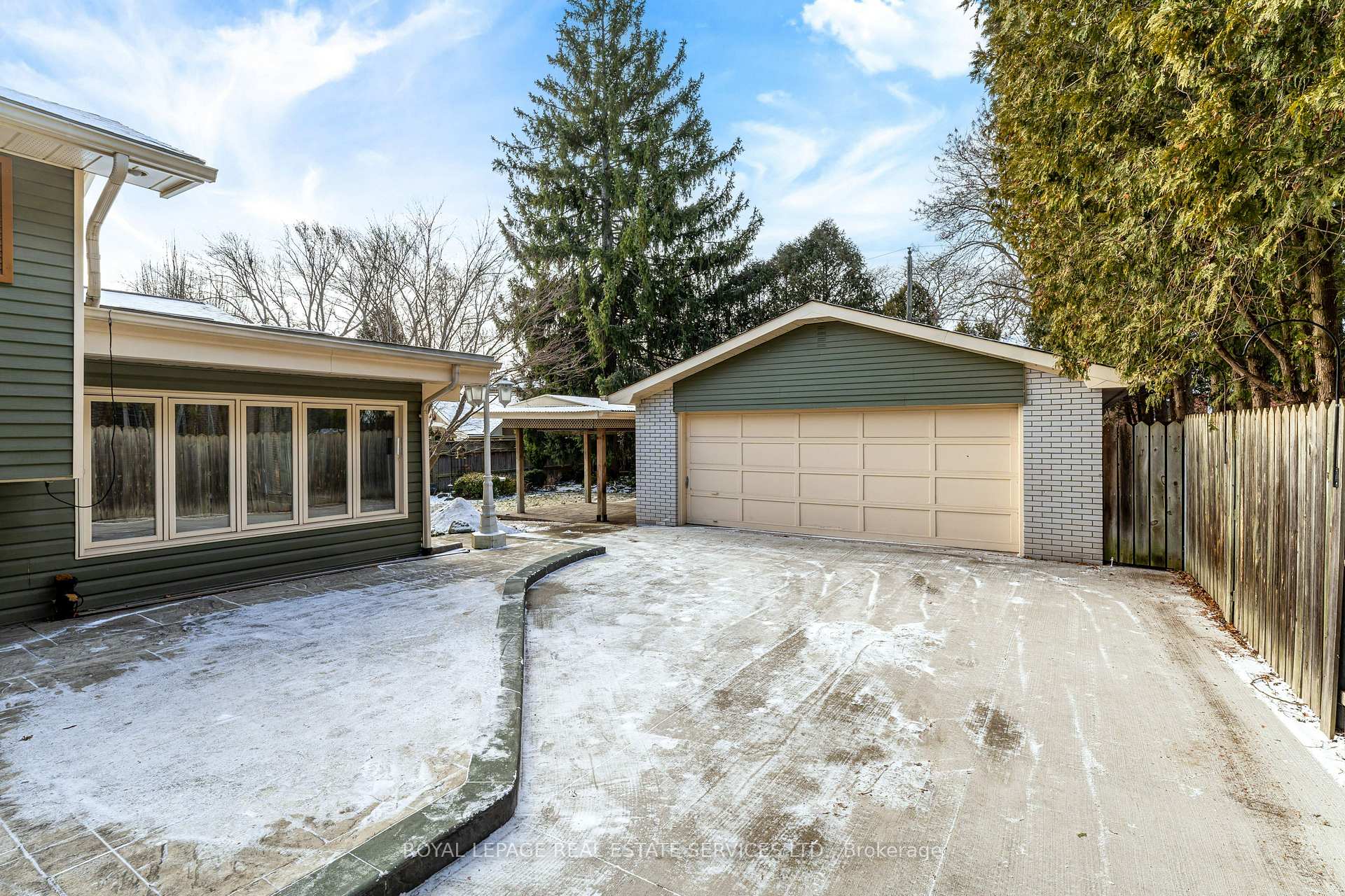 Photo 35 of 236 Belvenia Road, Burlington, Shoreacres — HOMEH