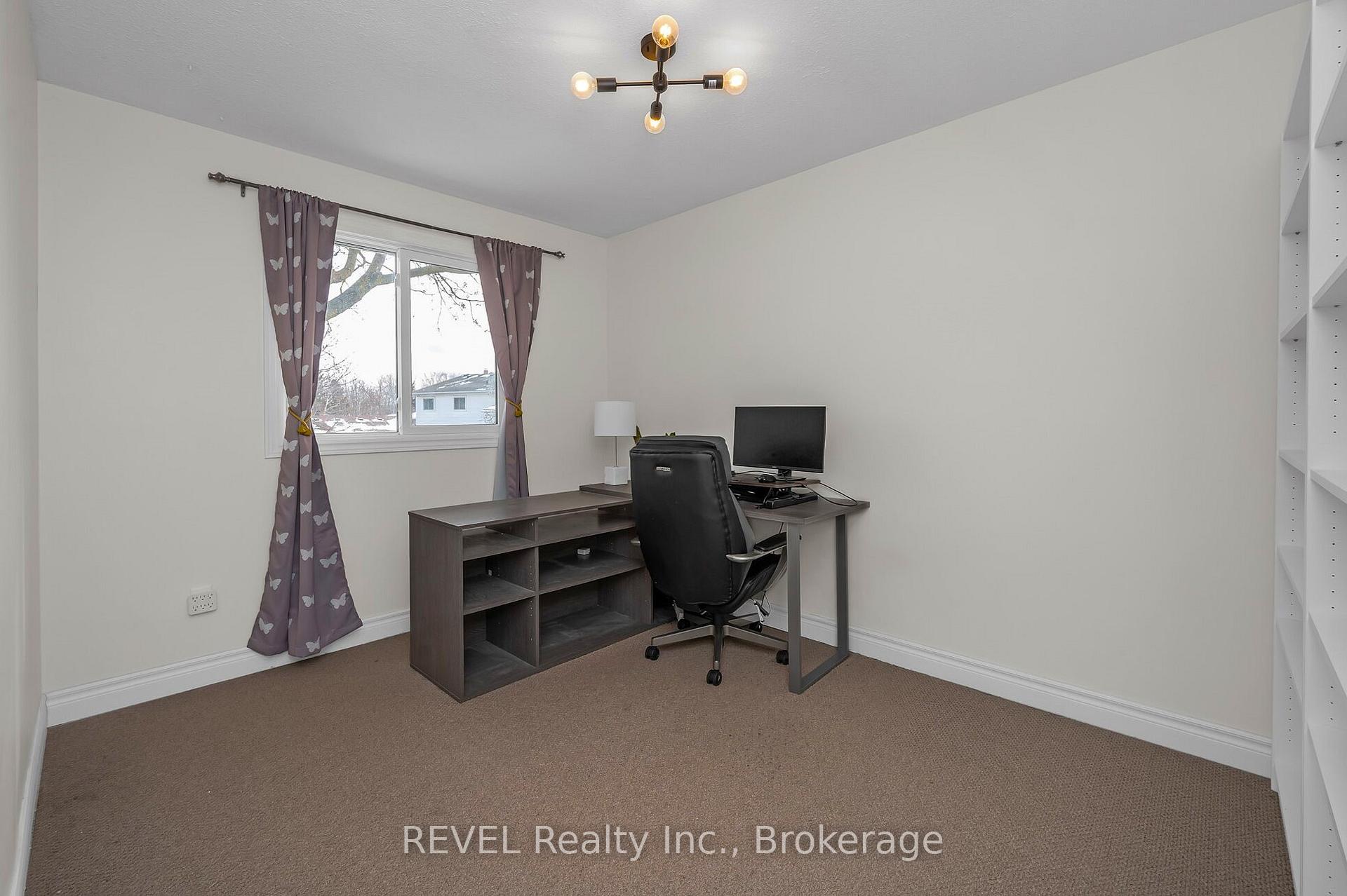 Photo 17 of 3330 Bristol Drive, Burlington, Palmer — HOMEH
