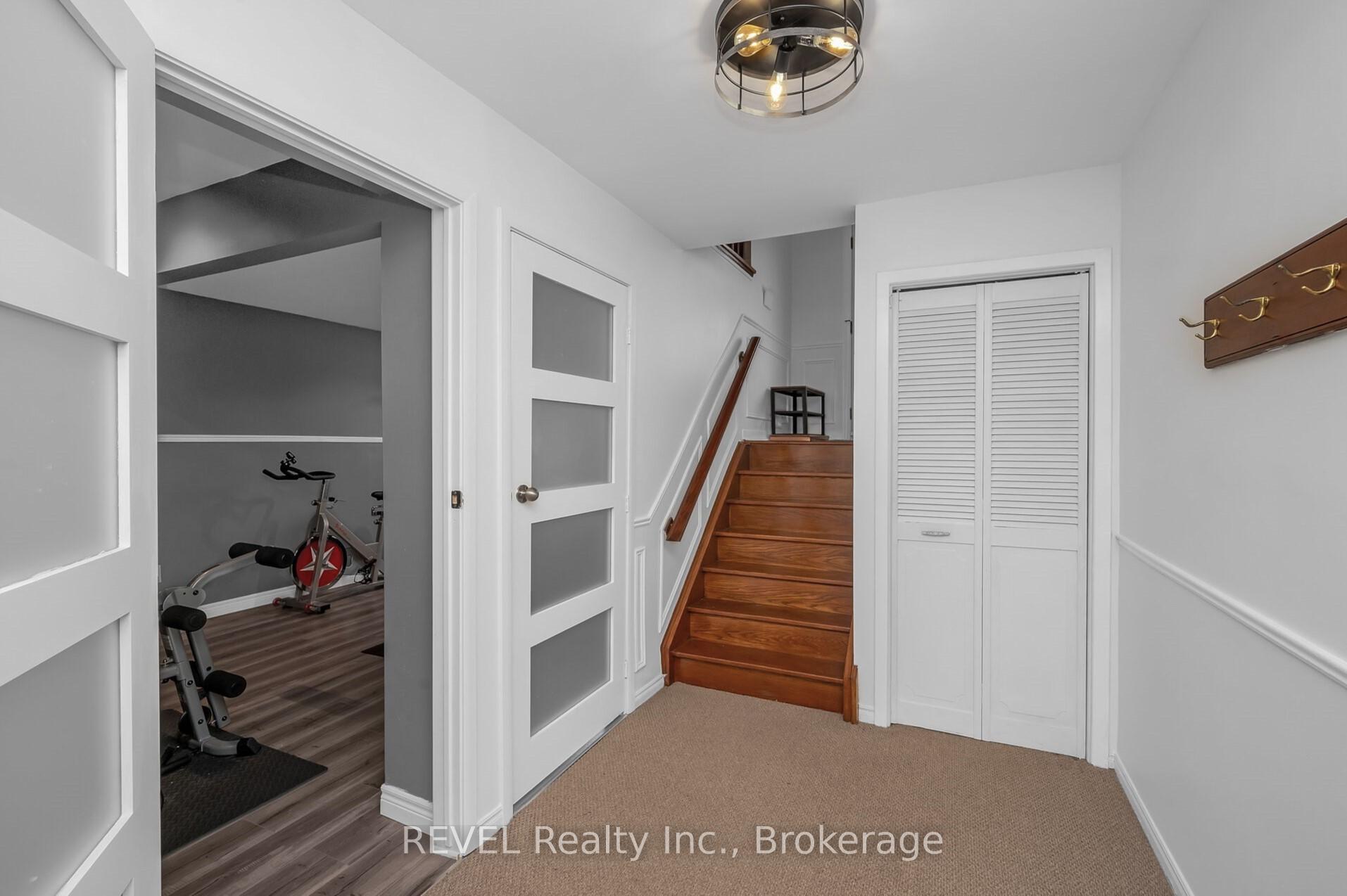 Photo 19 of 3330 Bristol Drive, Burlington, Palmer — HOMEH