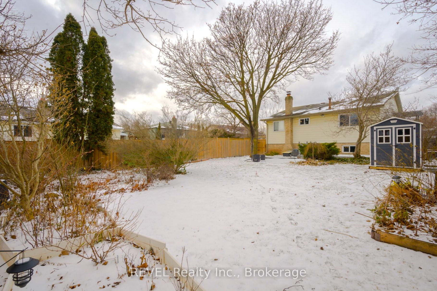 Photo 26 of 3330 Bristol Drive, Burlington, Palmer — HOMEH