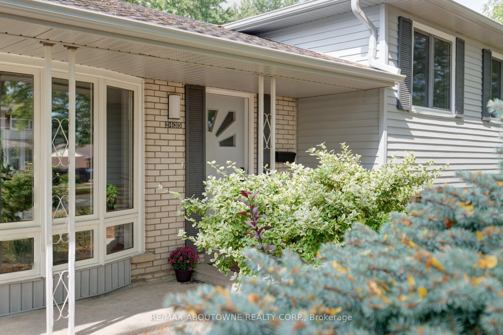 Photo 5 of 2435 Cyprus Avenue, Burlington, Mountainside — HOMEH