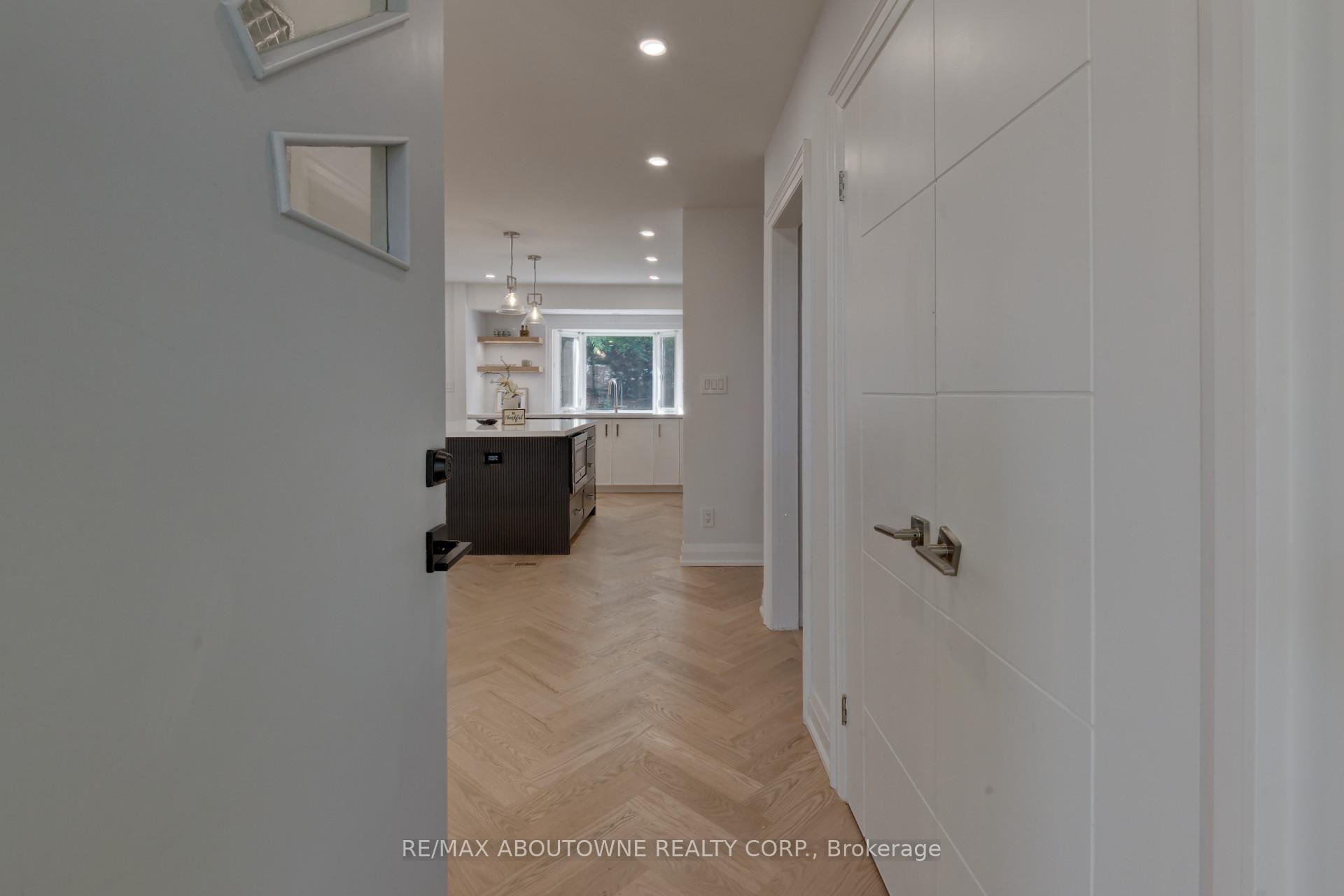 Photo 6 of 2435 Cyprus Avenue, Burlington, Mountainside — HOMEH