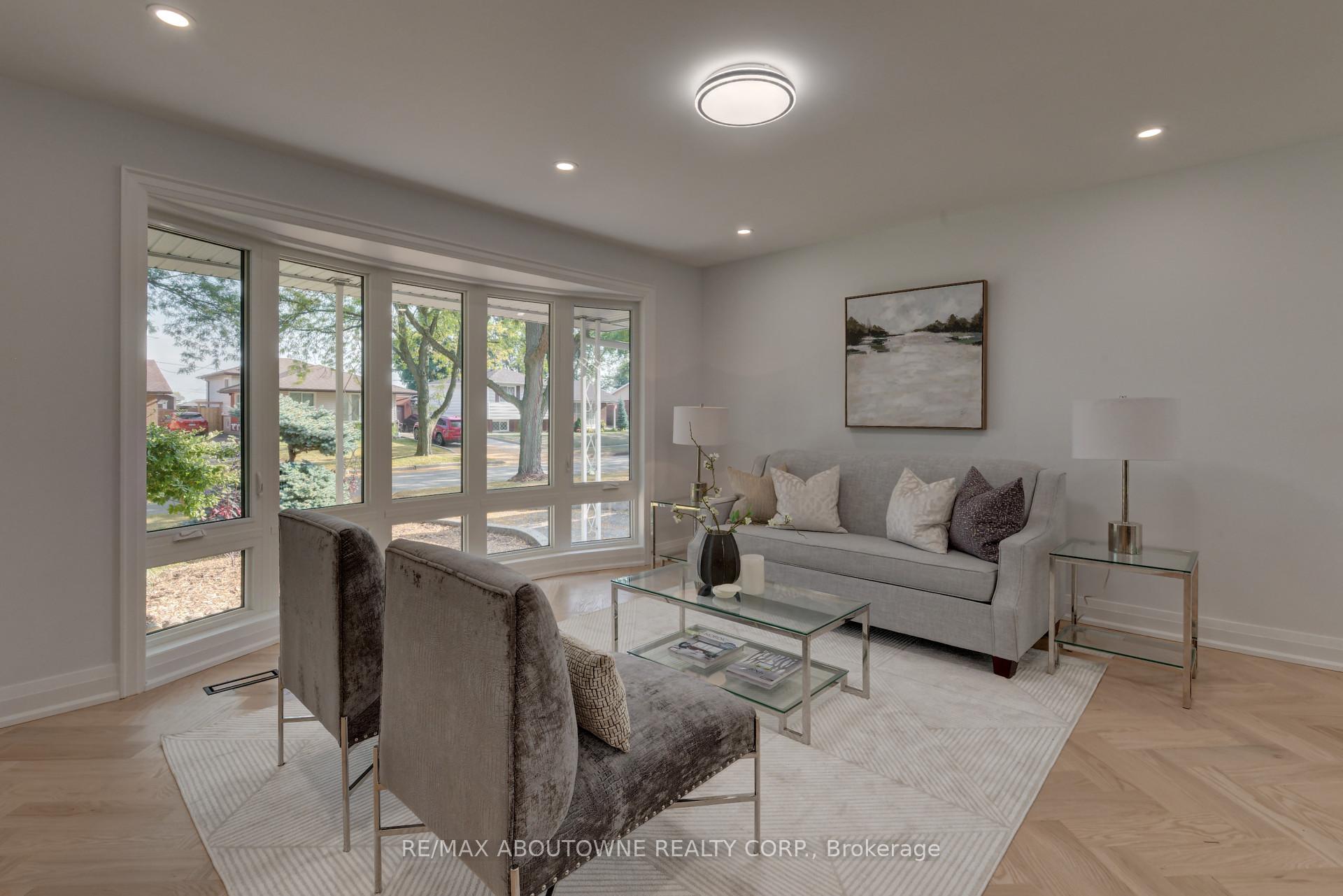 Photo 8 of 2435 Cyprus Avenue, Burlington, Mountainside — HOMEH