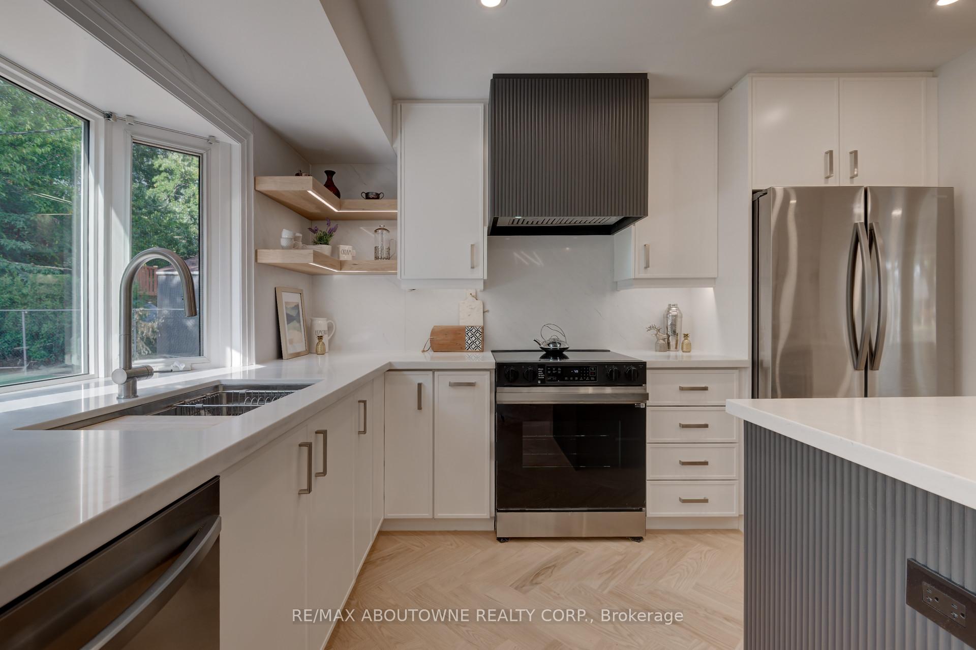 Photo 21 of 2435 Cyprus Avenue, Burlington, Mountainside — HOMEH