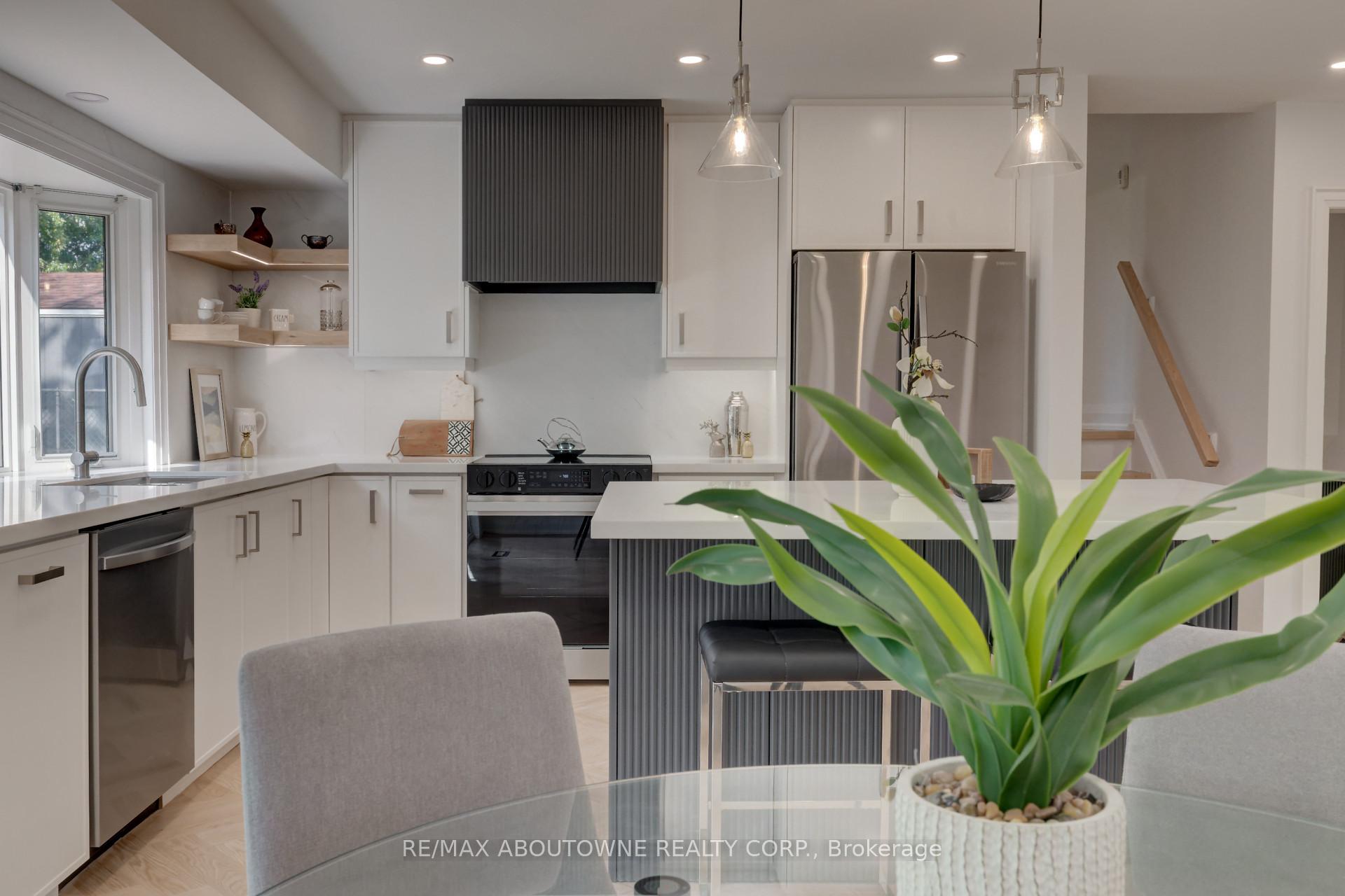 Photo 28 of 2435 Cyprus Avenue, Burlington, Mountainside — HOMEH