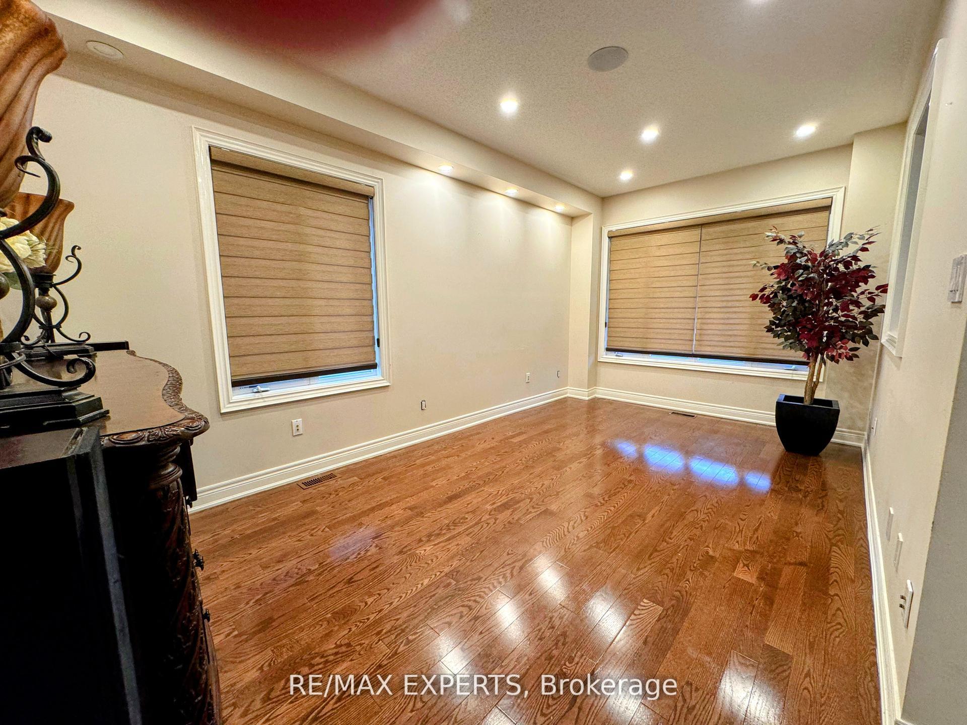 Photo 7 of Unit UPPER, 78 Bluffwood Crescent, Brampton, Bram East — HOMEH
