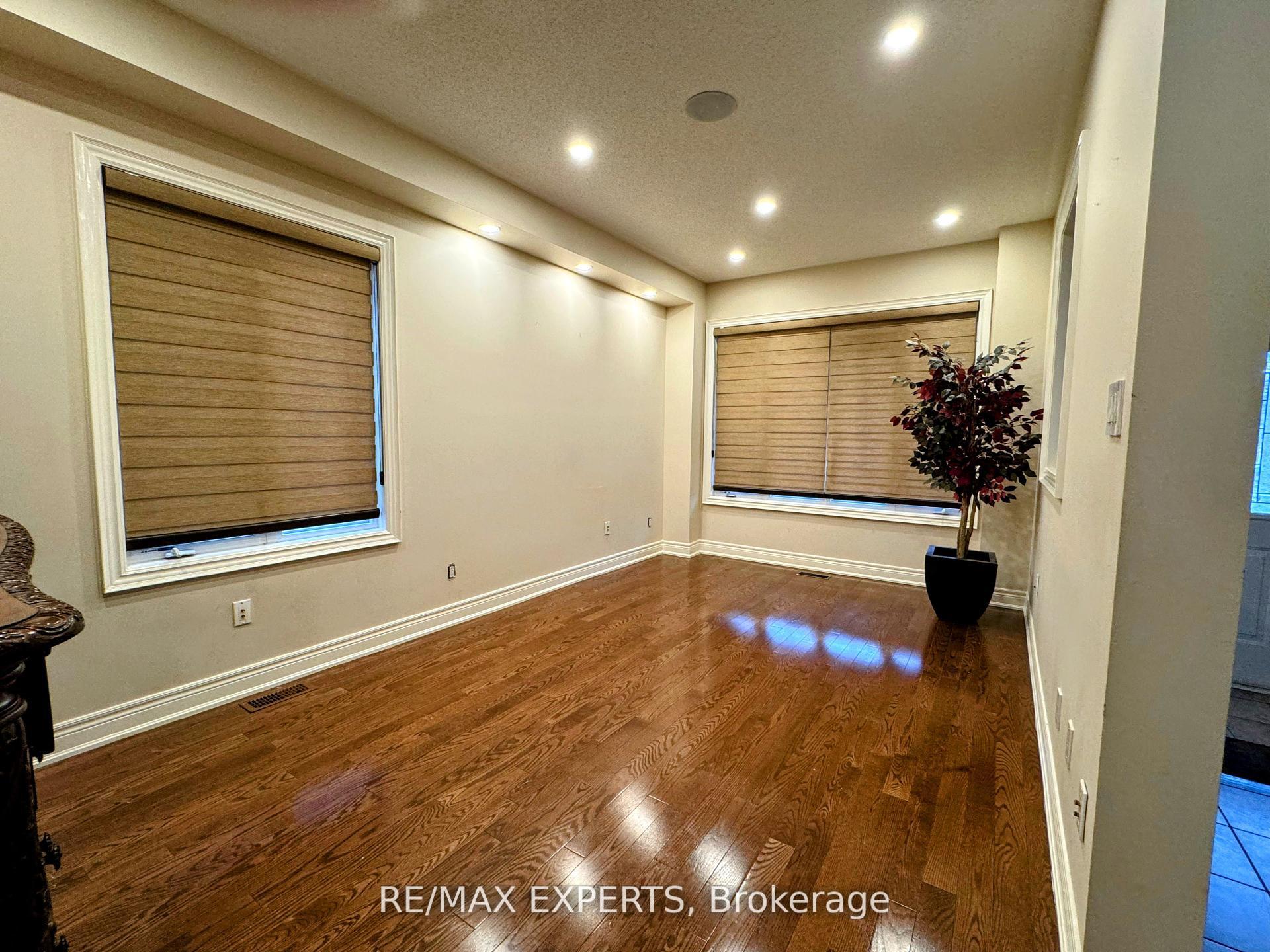 Photo 8 of Unit UPPER, 78 Bluffwood Crescent, Brampton, Bram East — HOMEH