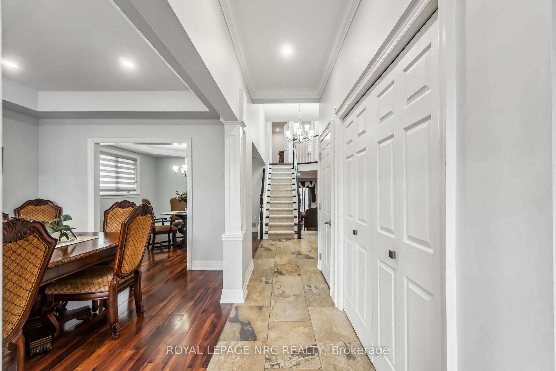 Photo 5 of 701 Upper Paradise Road, Hamilton, Gilkson — HOMEH
