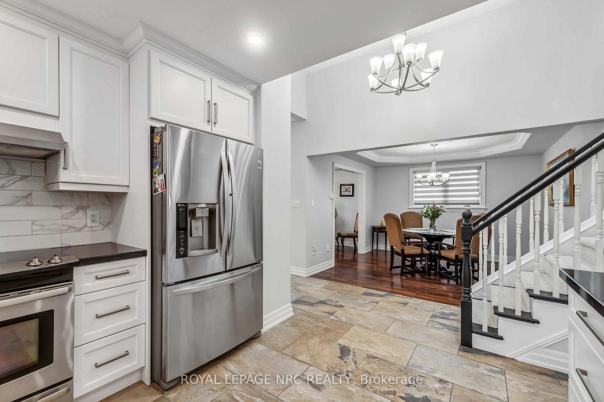 Photo 11 of 701 Upper Paradise Road, Hamilton, Gilkson — HOMEH