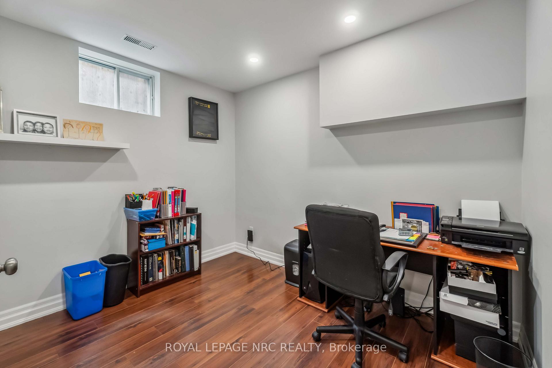 Photo 22 of 701 Upper Paradise Road, Hamilton, Gilkson — HOMEH