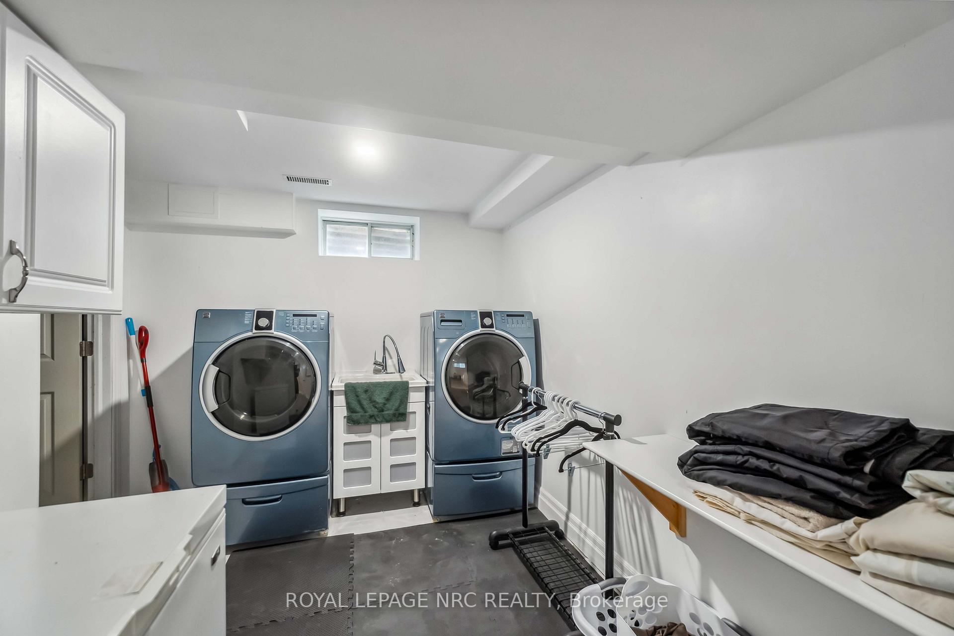 Photo 29 of 701 Upper Paradise Road, Hamilton, Gilkson — HOMEH