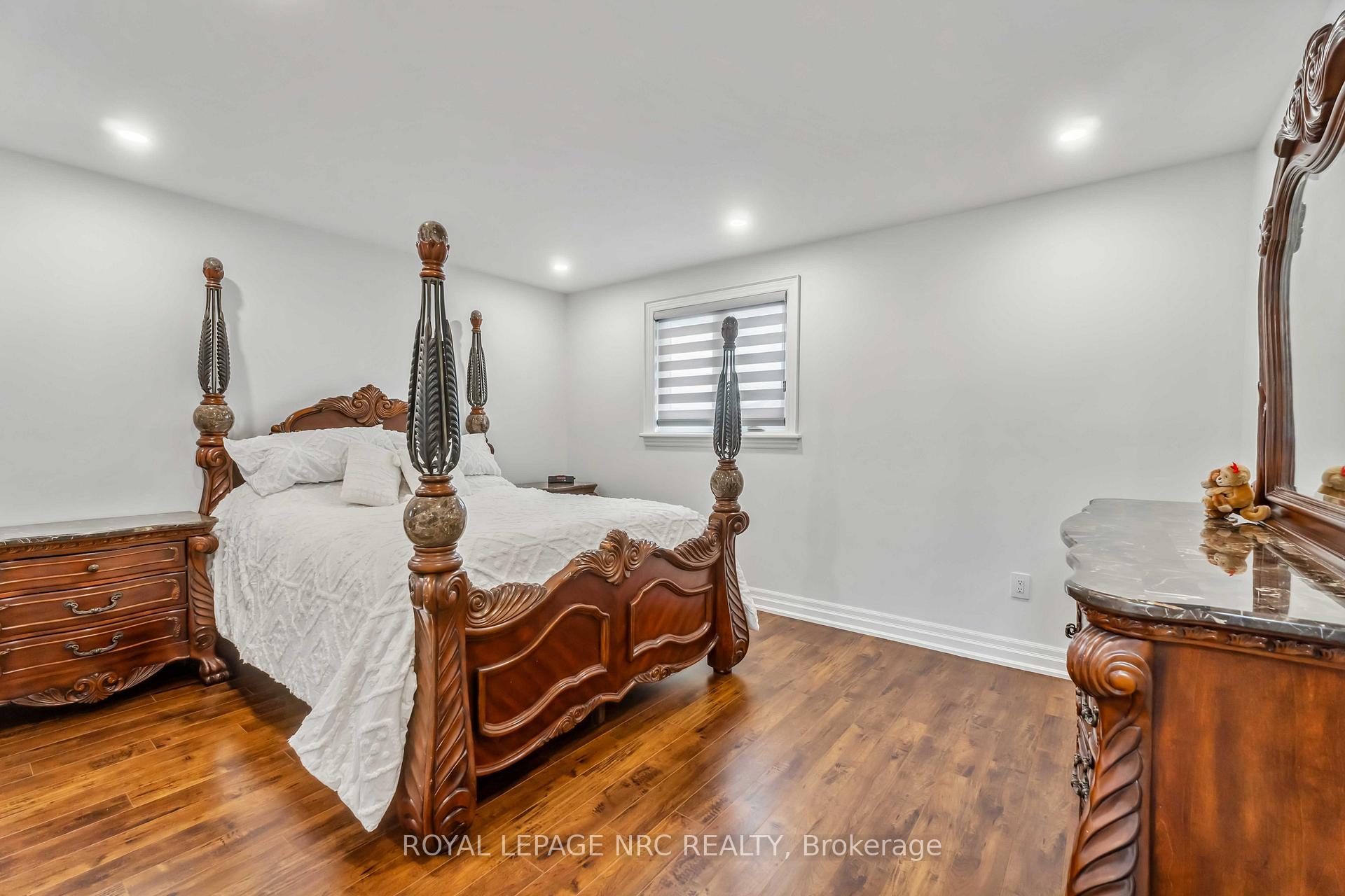 Photo 37 of 701 Upper Paradise Road, Hamilton, Gilkson — HOMEH