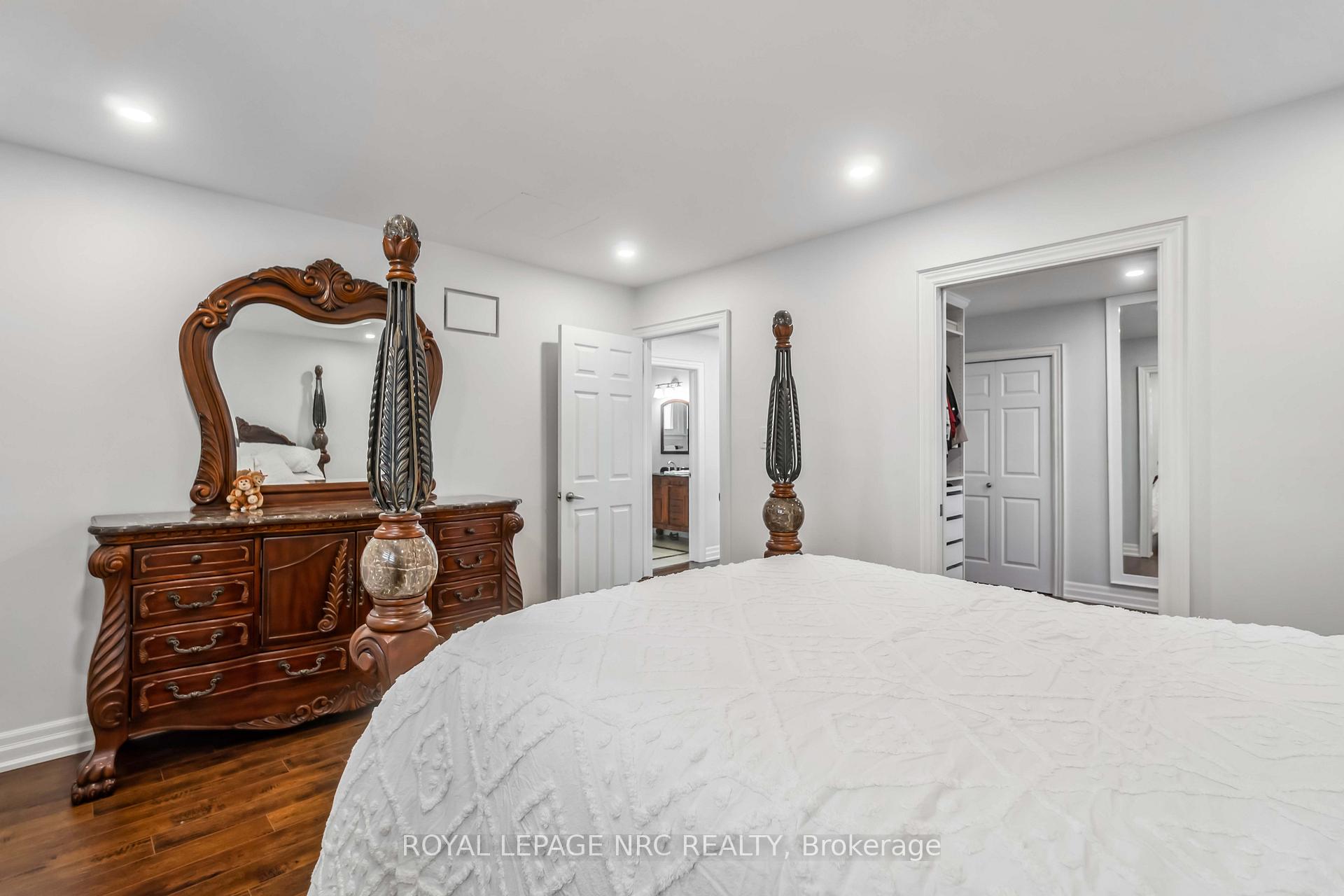 Photo 38 of 701 Upper Paradise Road, Hamilton, Gilkson — HOMEH