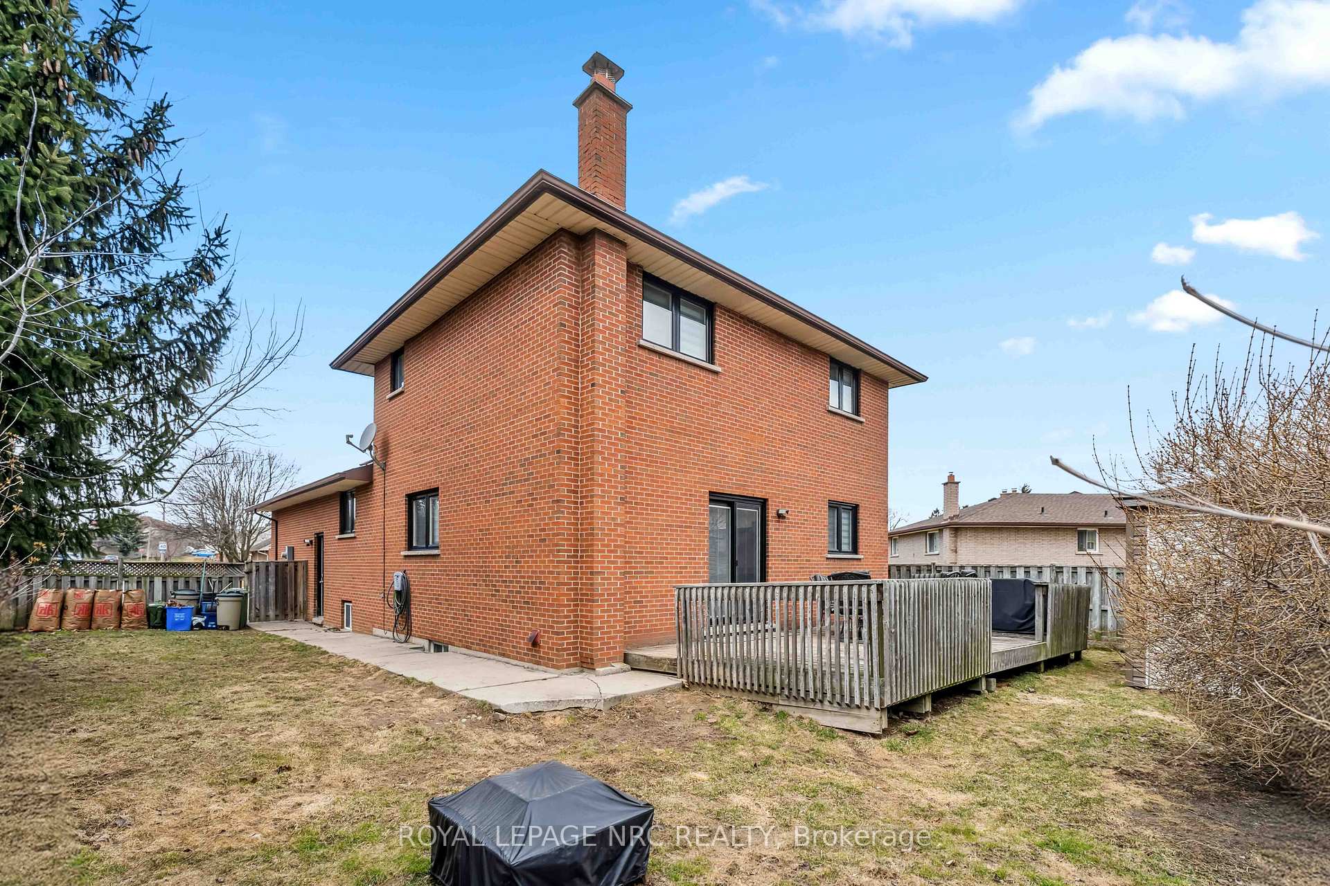 Photo 44 of 701 Upper Paradise Road, Hamilton, Gilkson — HOMEH