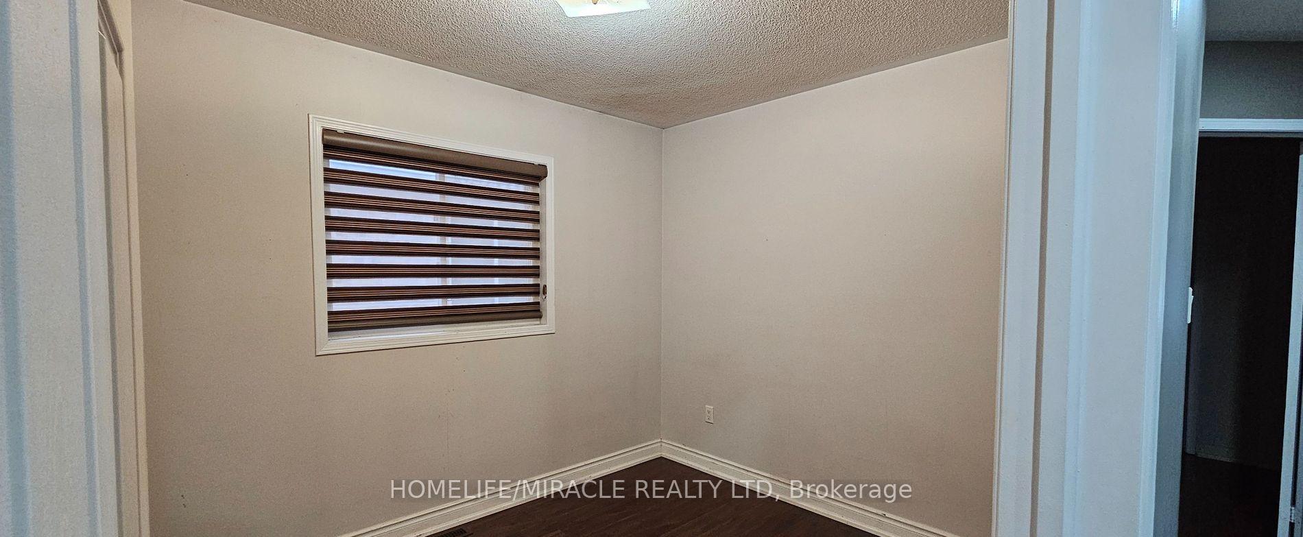 Photo 8 of 59 Luella Crescent, Brampton, Fletcher's Meadow — HOMEH