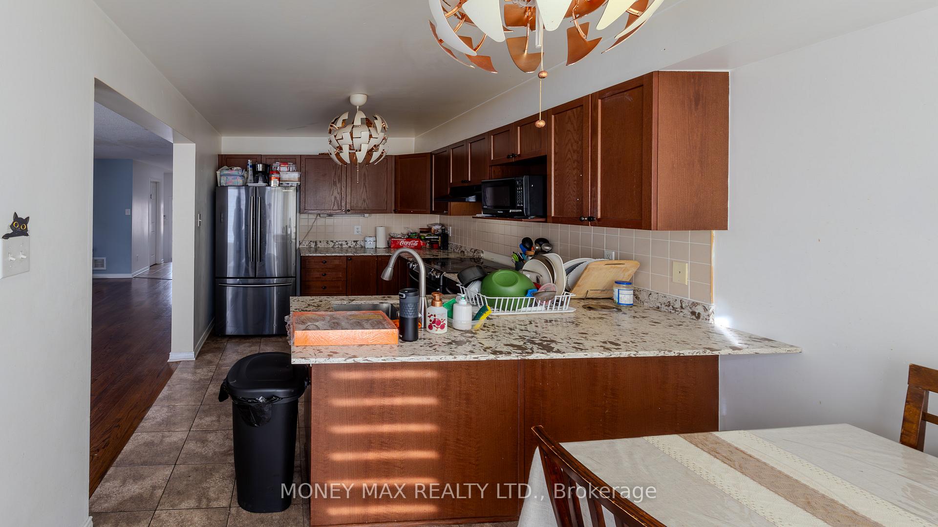 Photo 3 of 39 Chesapeake Crescent, Ottawa, Barrhaven - Cedargrove/Fraserdale — HOMEH