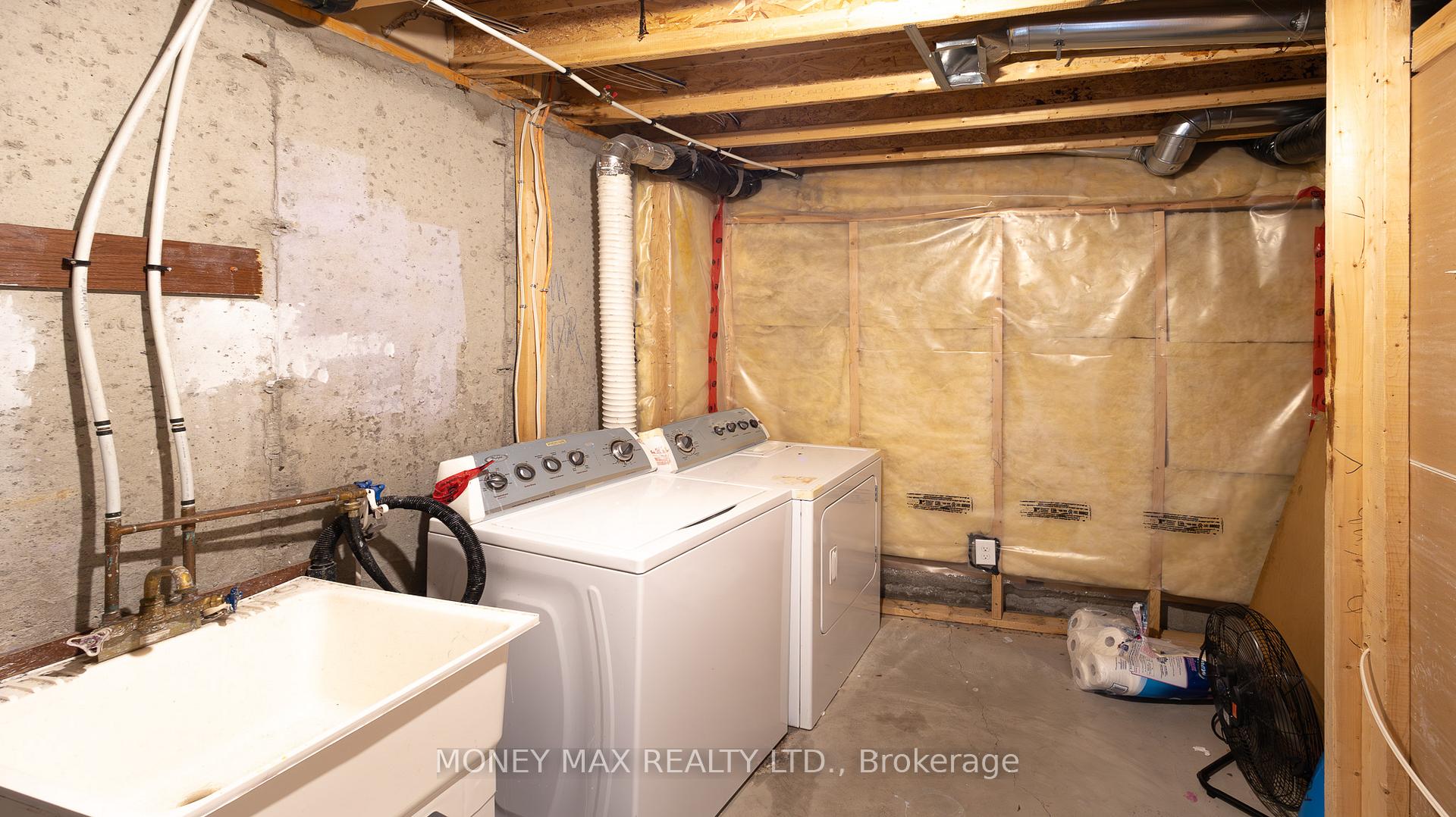 Photo 10 of 39 Chesapeake Crescent, Ottawa, Barrhaven - Cedargrove/Fraserdale — HOMEH