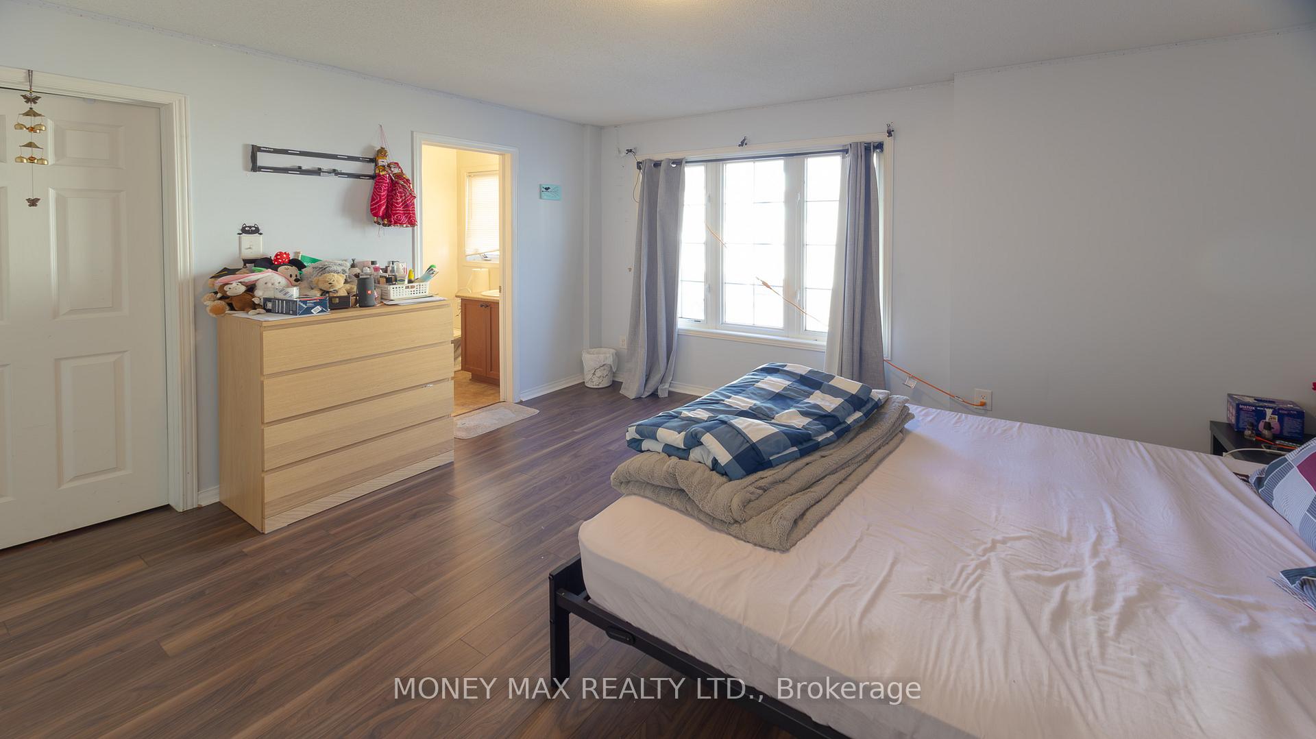Photo 17 of 39 Chesapeake Crescent, Ottawa, Barrhaven - Cedargrove/Fraserdale — HOMEH