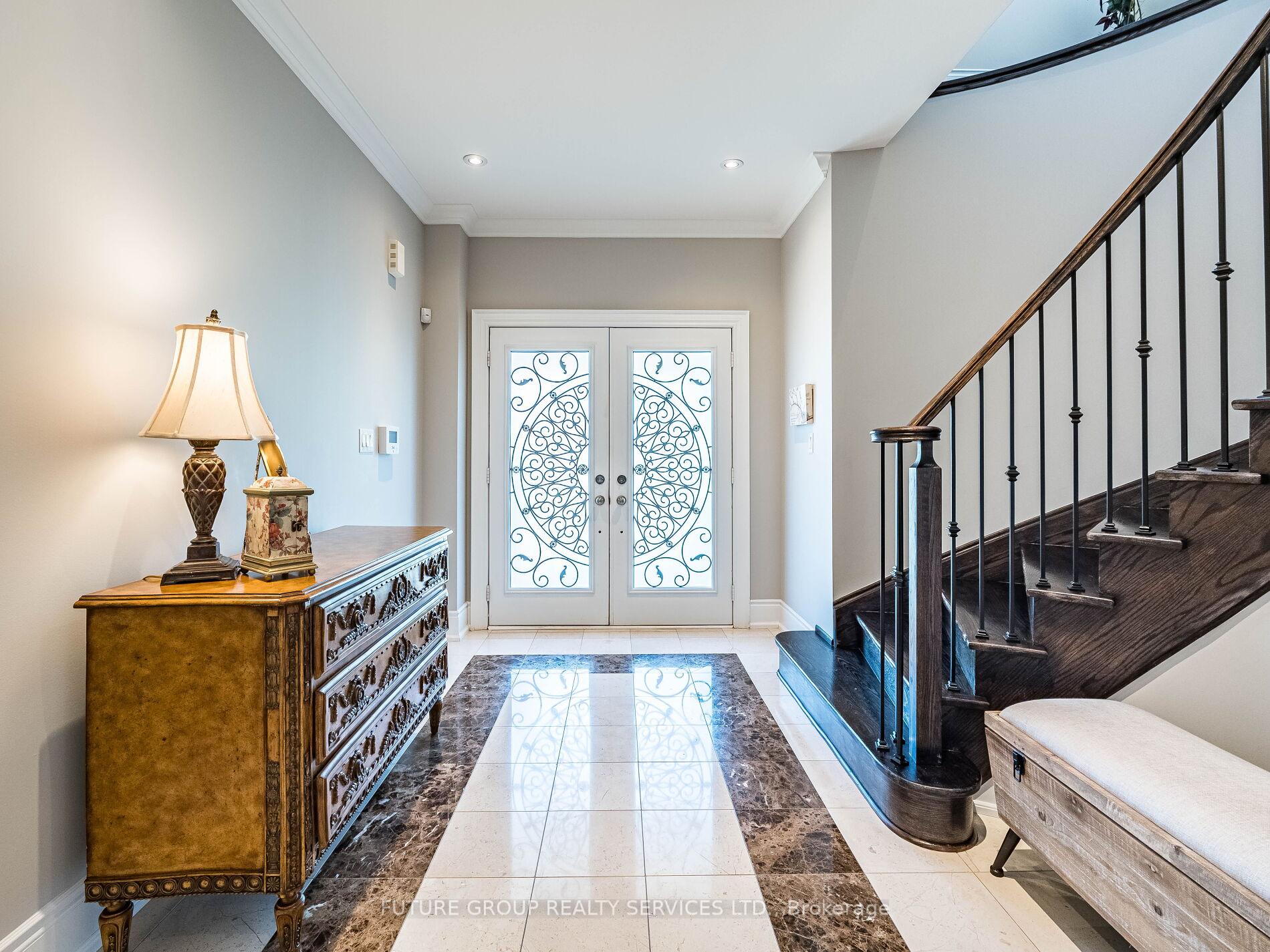 Photo 4 of 29 Godliman Road E, Brampton, Credit Valley — HOMEH