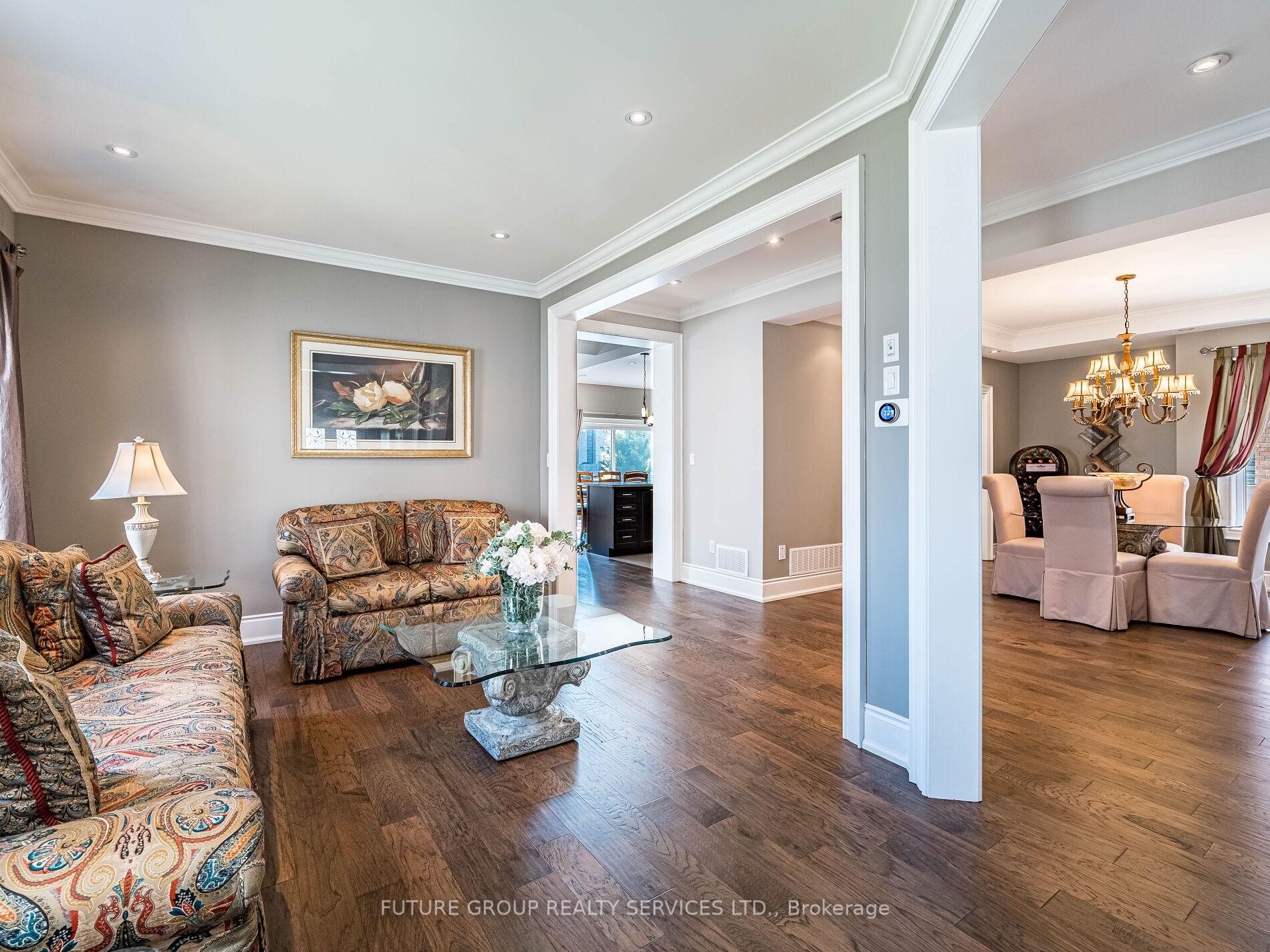 Photo 6 of 29 Godliman Road E, Brampton, Credit Valley — HOMEH