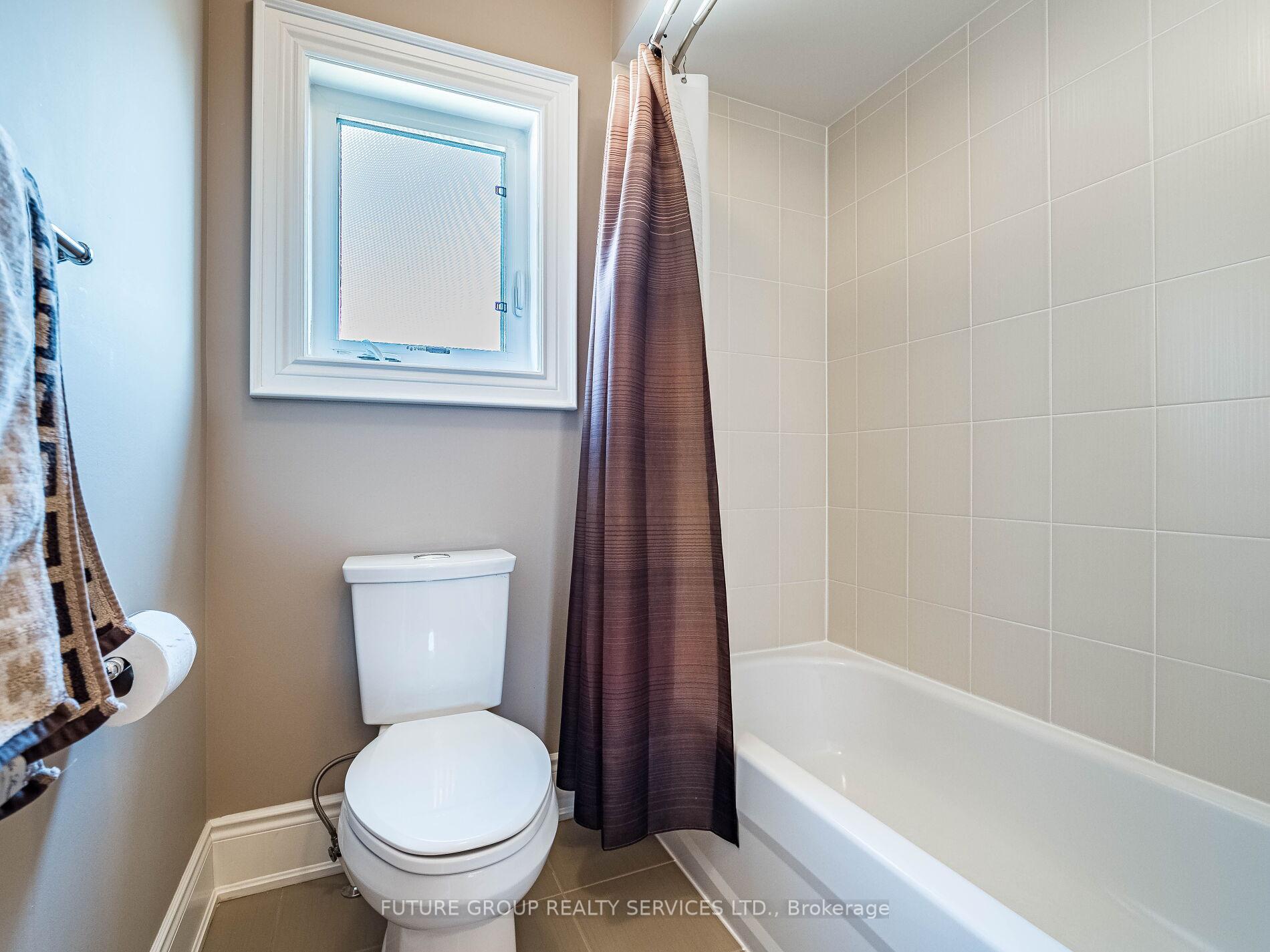 Photo 15 of 29 Godliman Road E, Brampton, Credit Valley — HOMEH