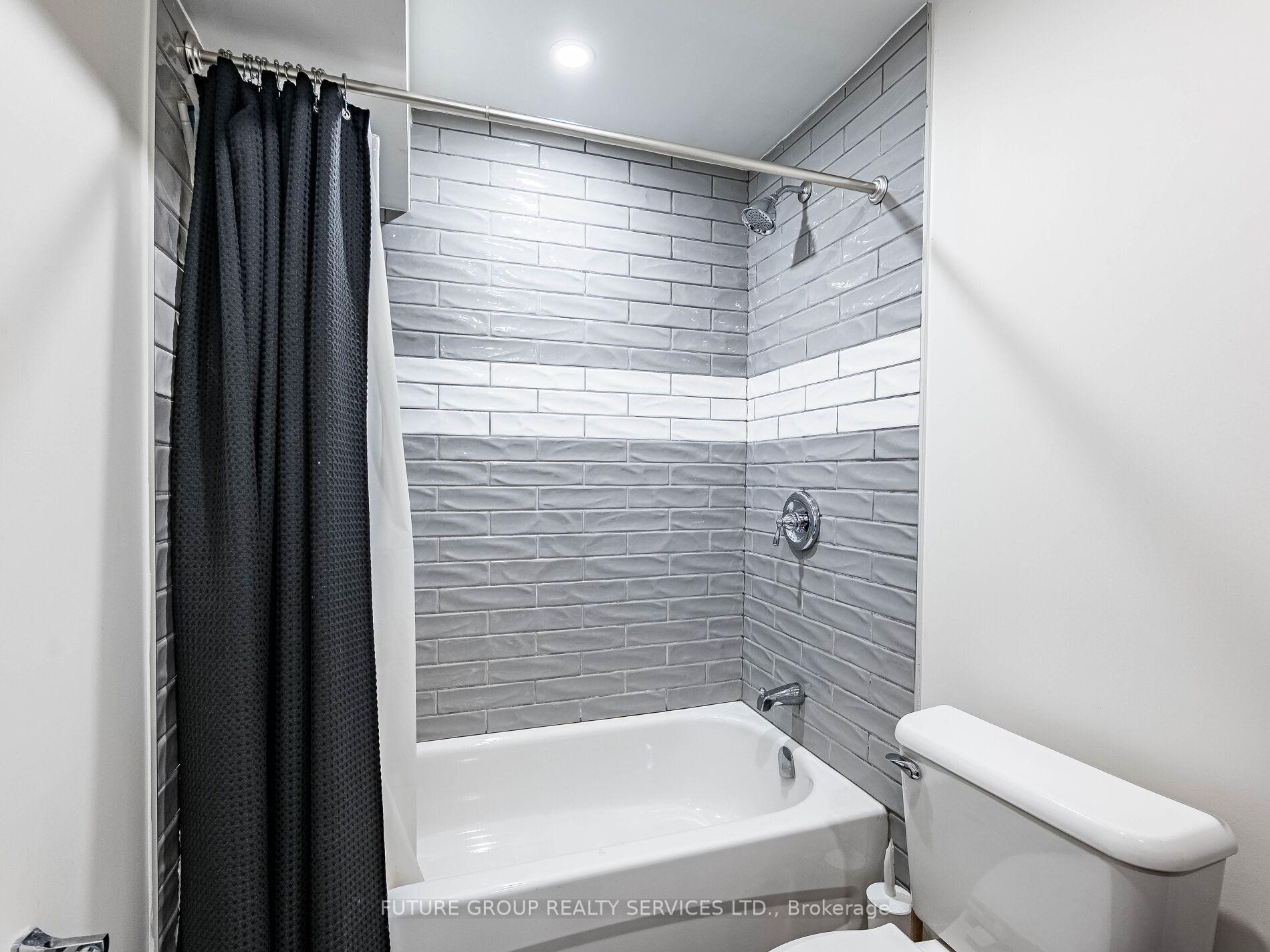 Photo 34 of 29 Godliman Road E, Brampton, Credit Valley — HOMEH