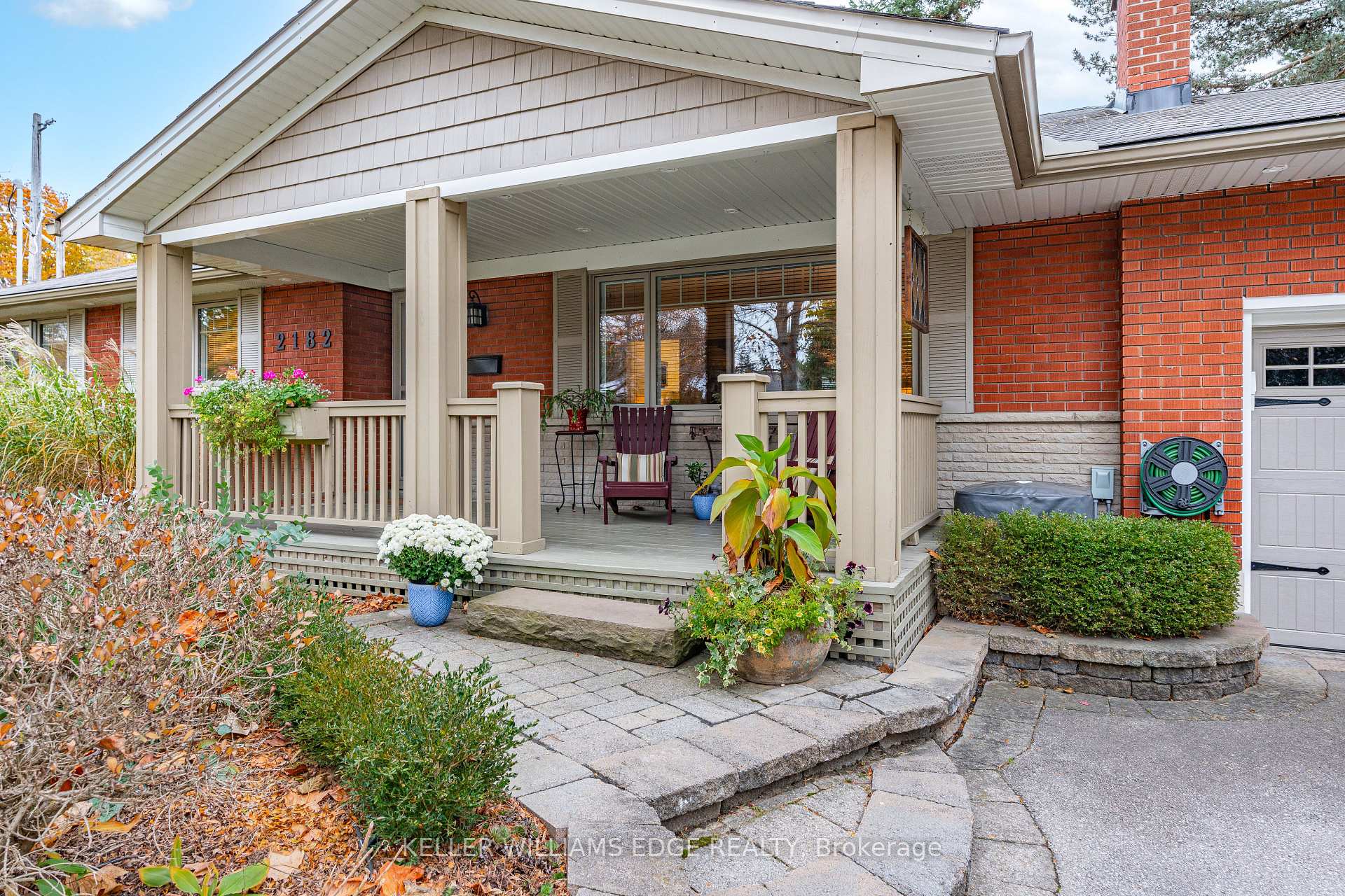 Photo 2 of 2182 Clarendon Park Drive, Burlington, Brant — HOMEH