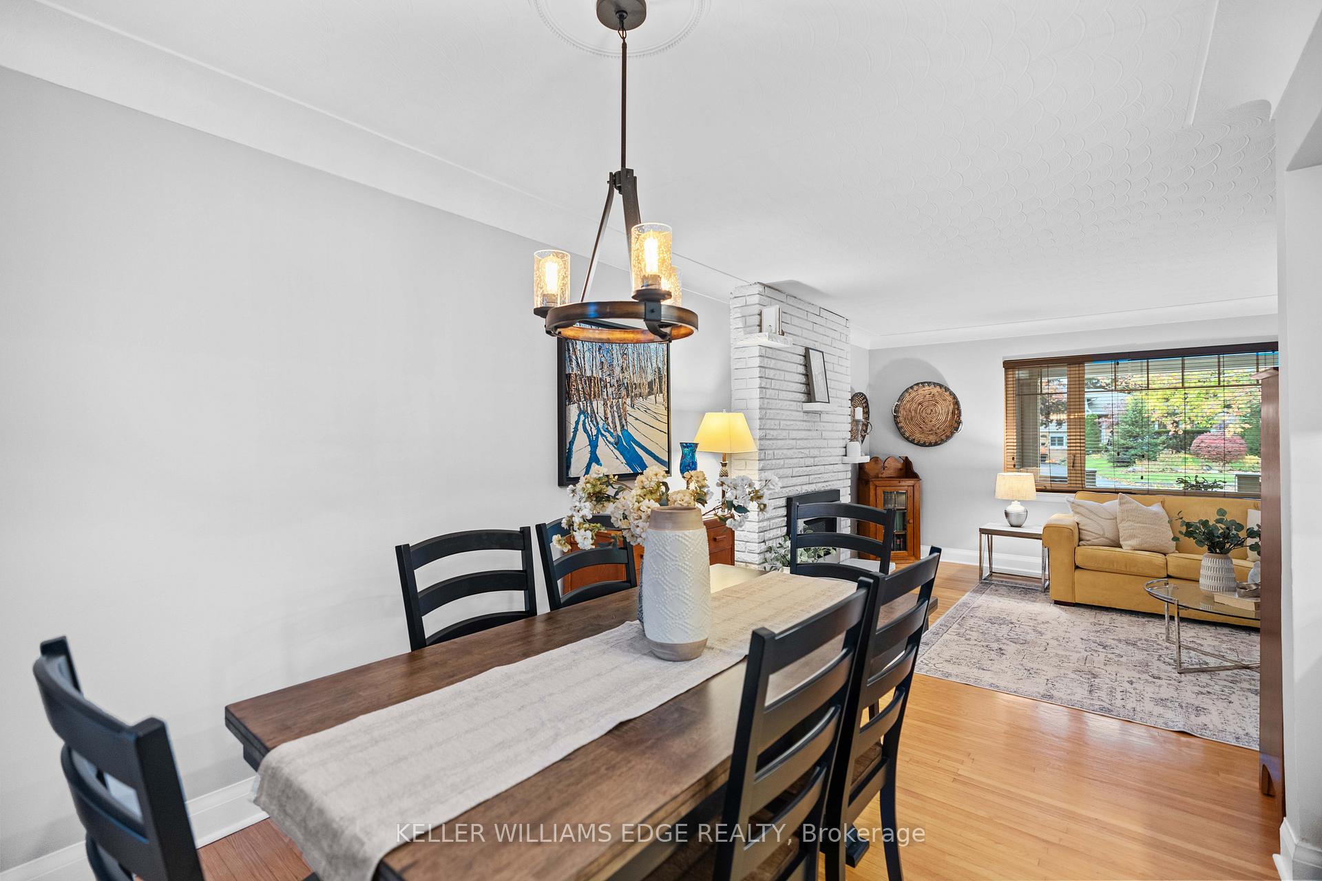Photo 9 of 2182 Clarendon Park Drive, Burlington, Brant — HOMEH